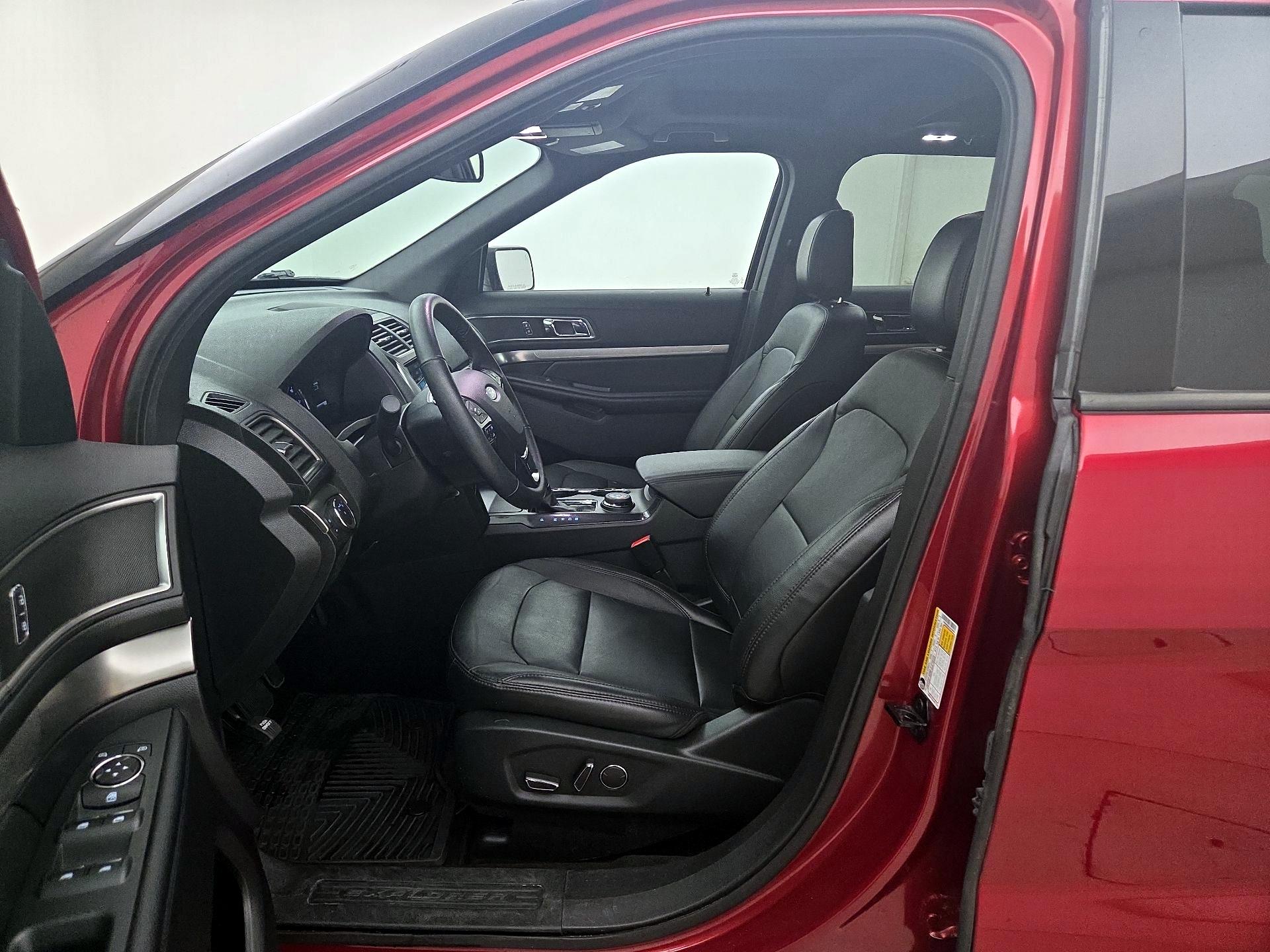 Thumbnail: 2018 Ford Explorer - 11