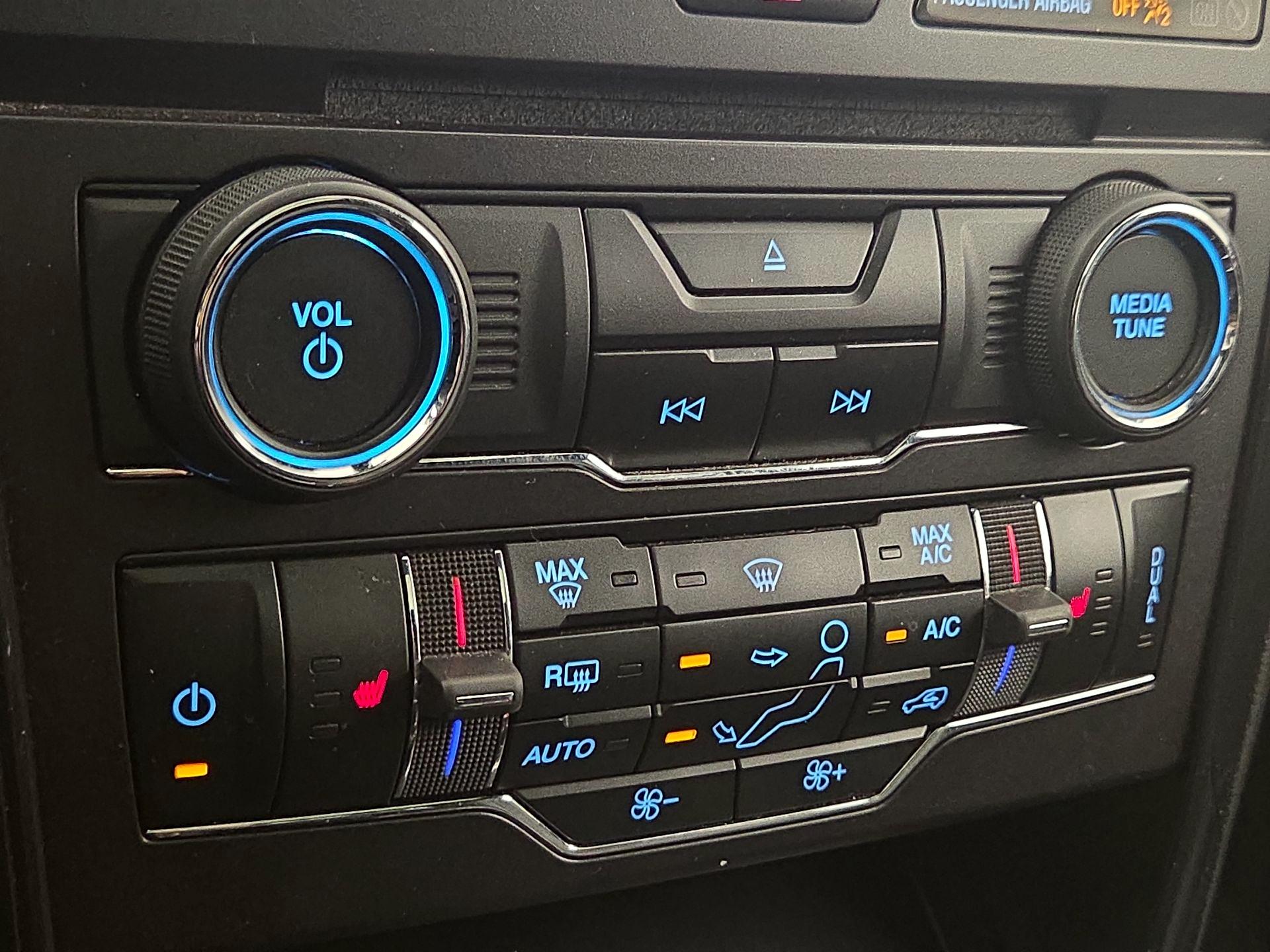 Thumbnail: 2018 Ford Explorer - 17