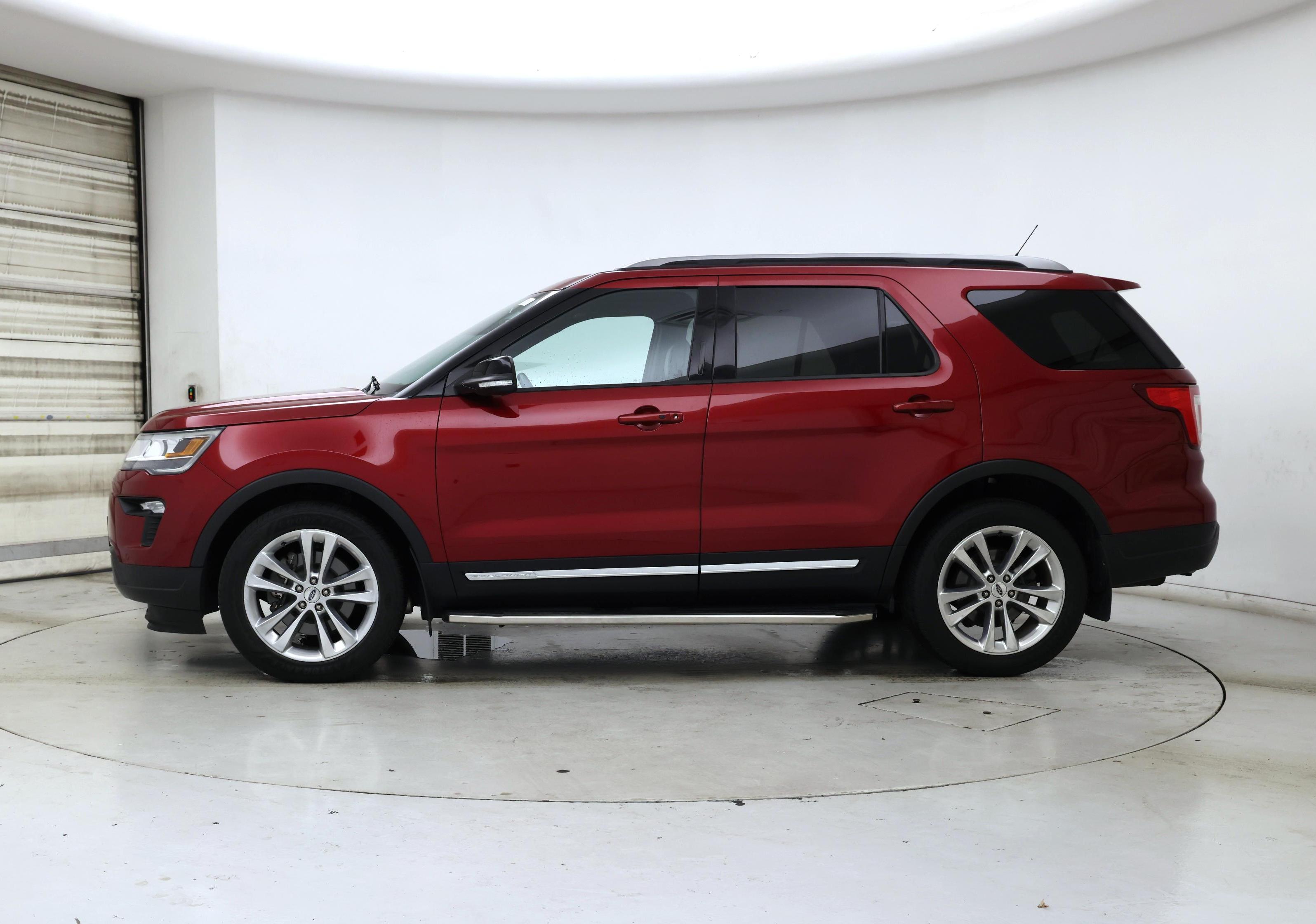 Thumbnail: 2018 Ford Explorer - 3
