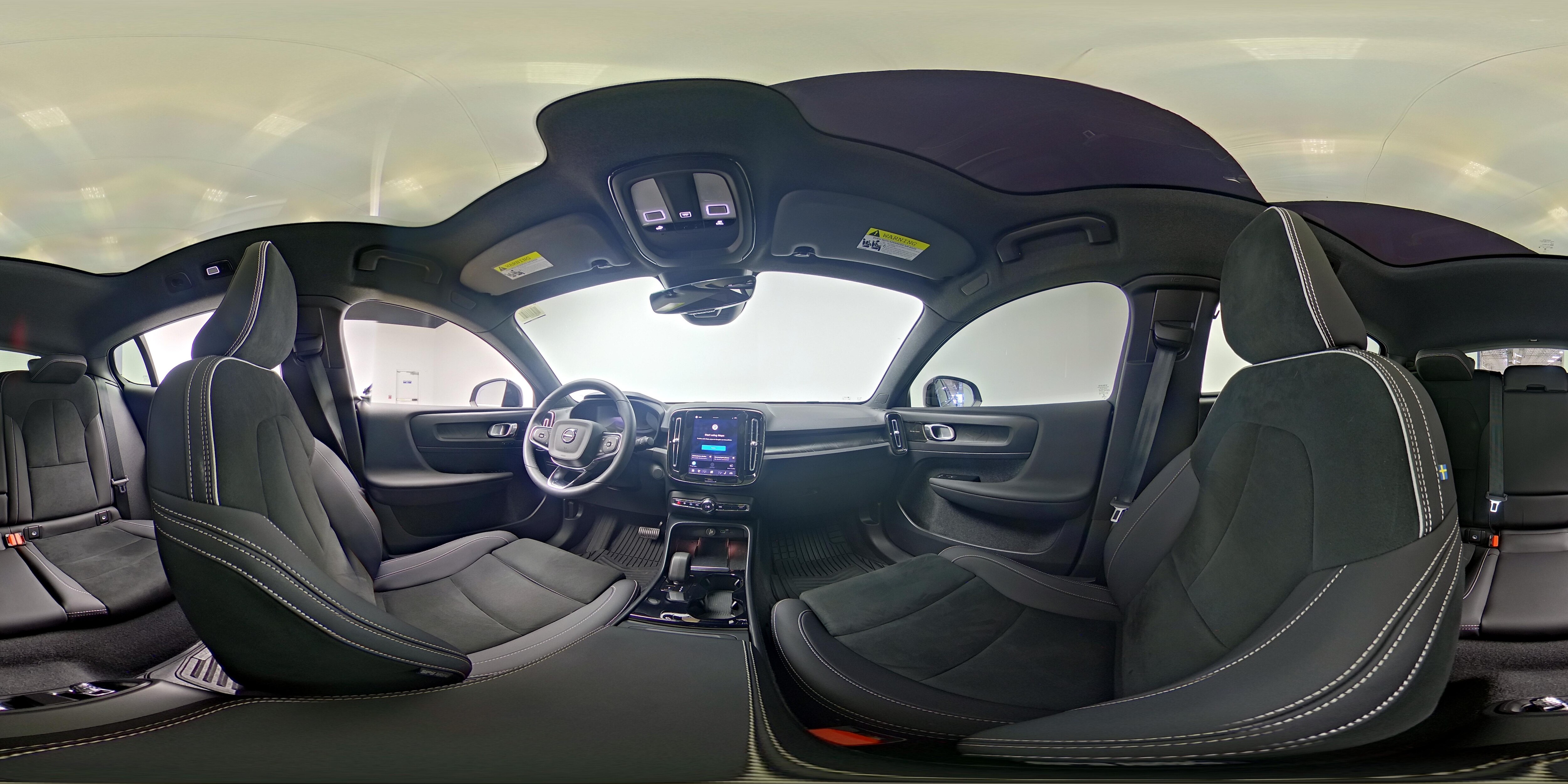 2022 Volvo C40 Ultimate - Photo 24