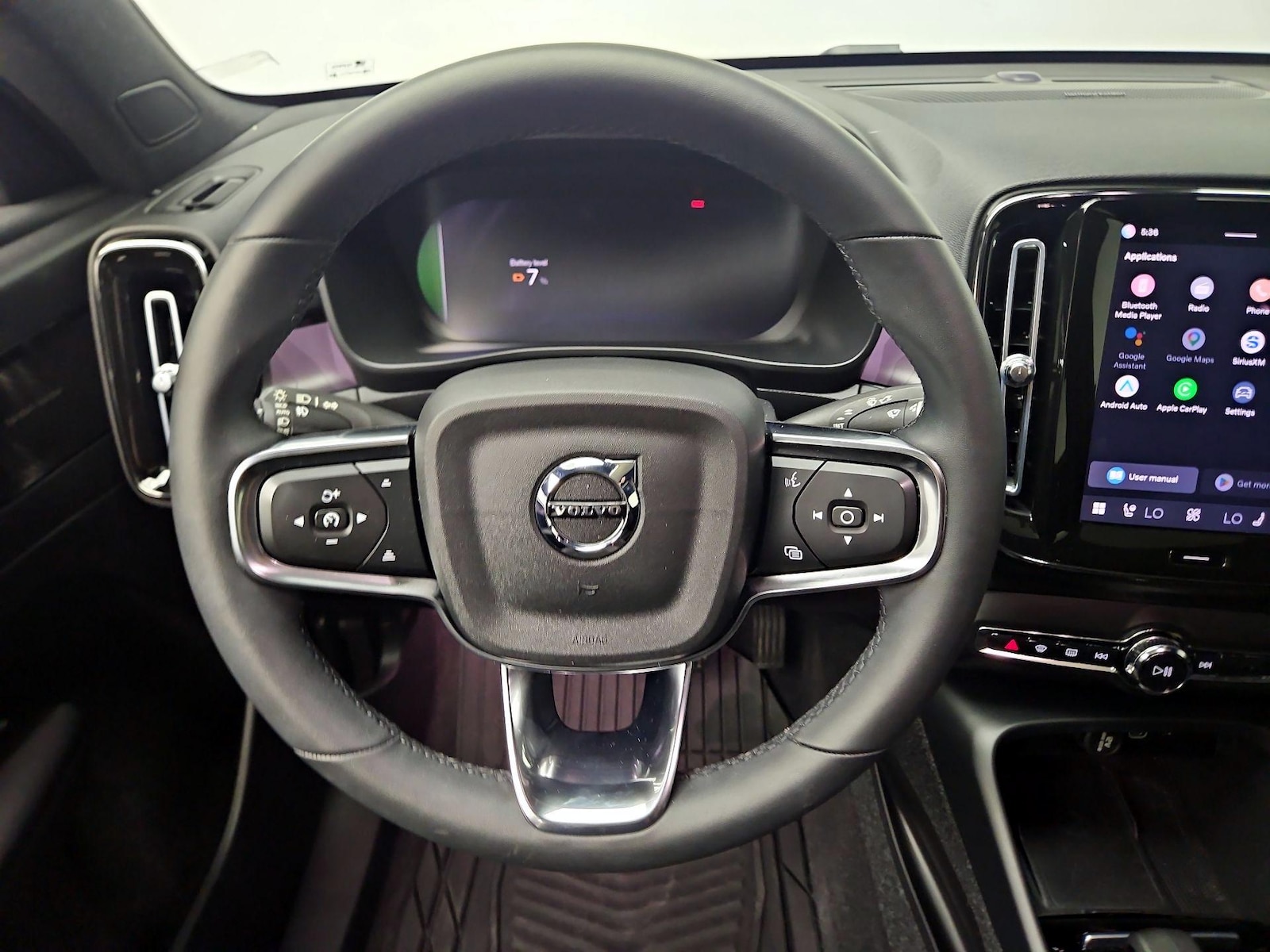 2022 Volvo C40 Ultimate - Photo 11