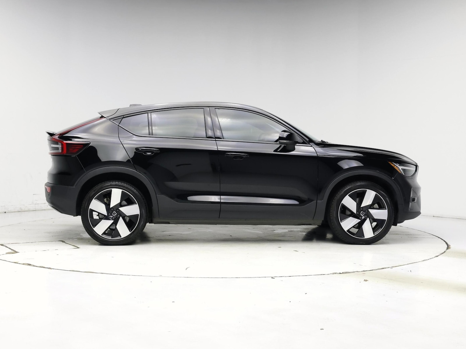 2022 Volvo C40 Ultimate - Photo 8