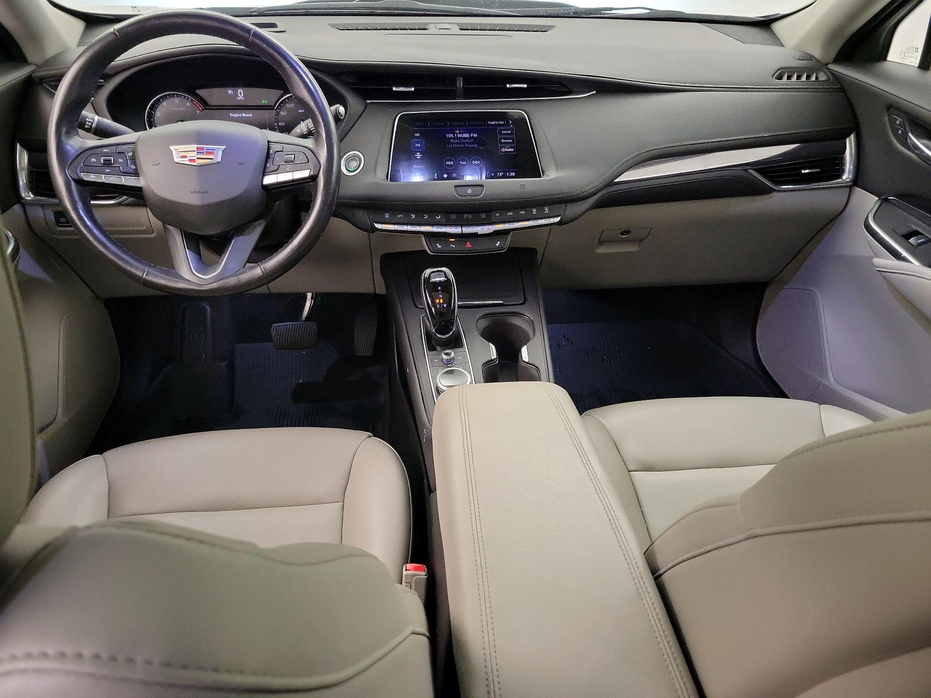 Thumbnail: 2021 Cadillac XT4 - 9
