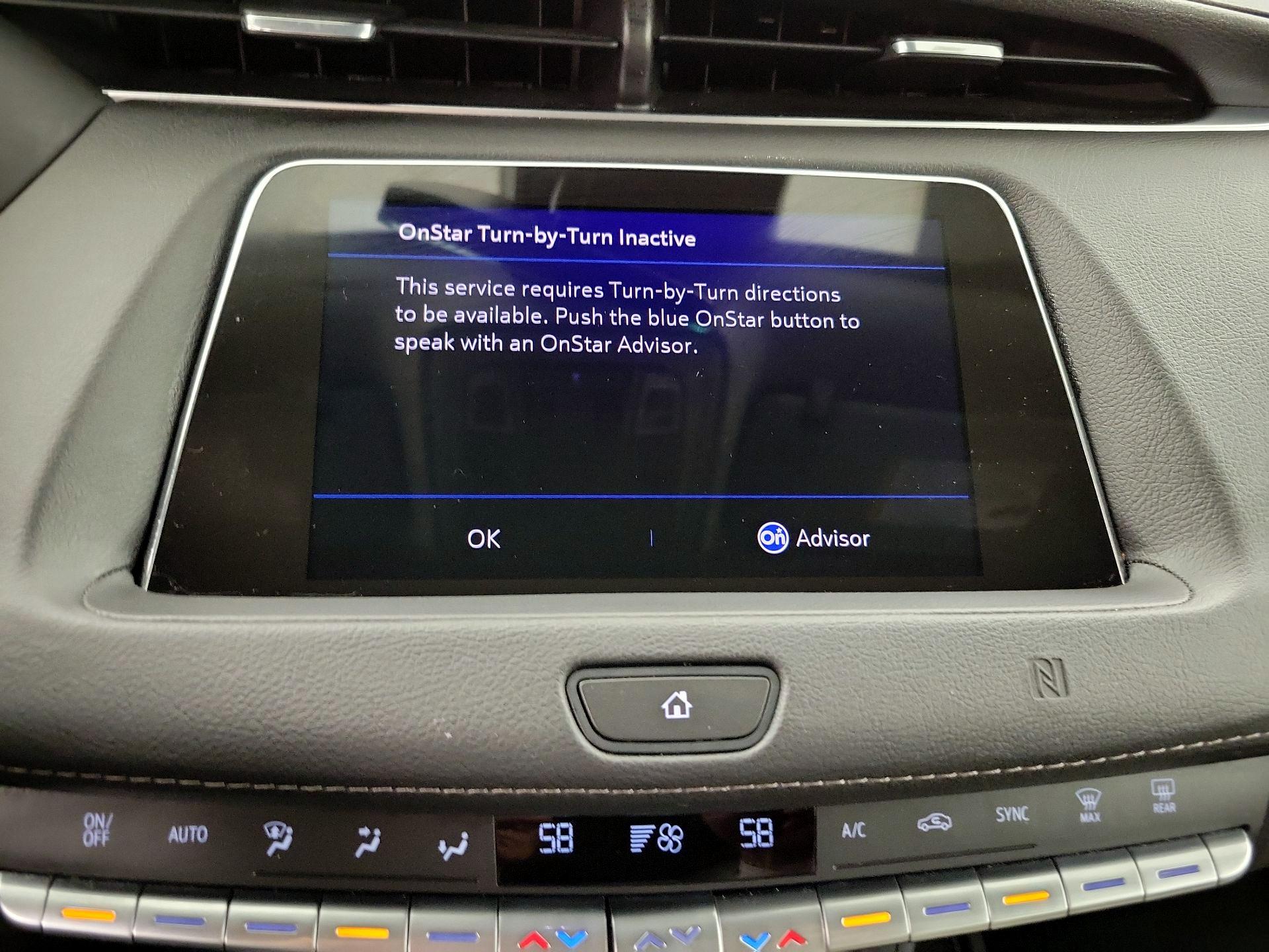 Thumbnail: 2021 Cadillac XT4 - 14