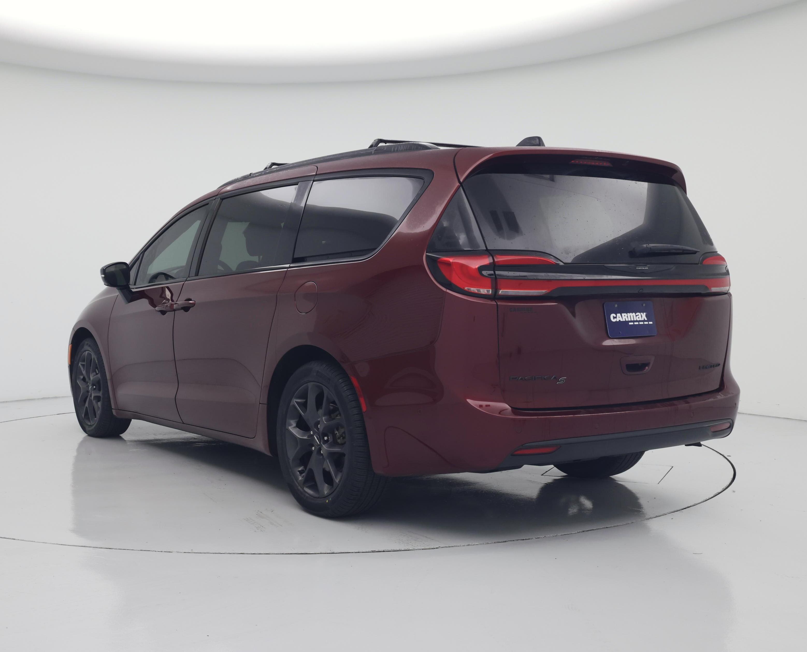 Thumbnail: 2023 Chrysler Pacifica - 2