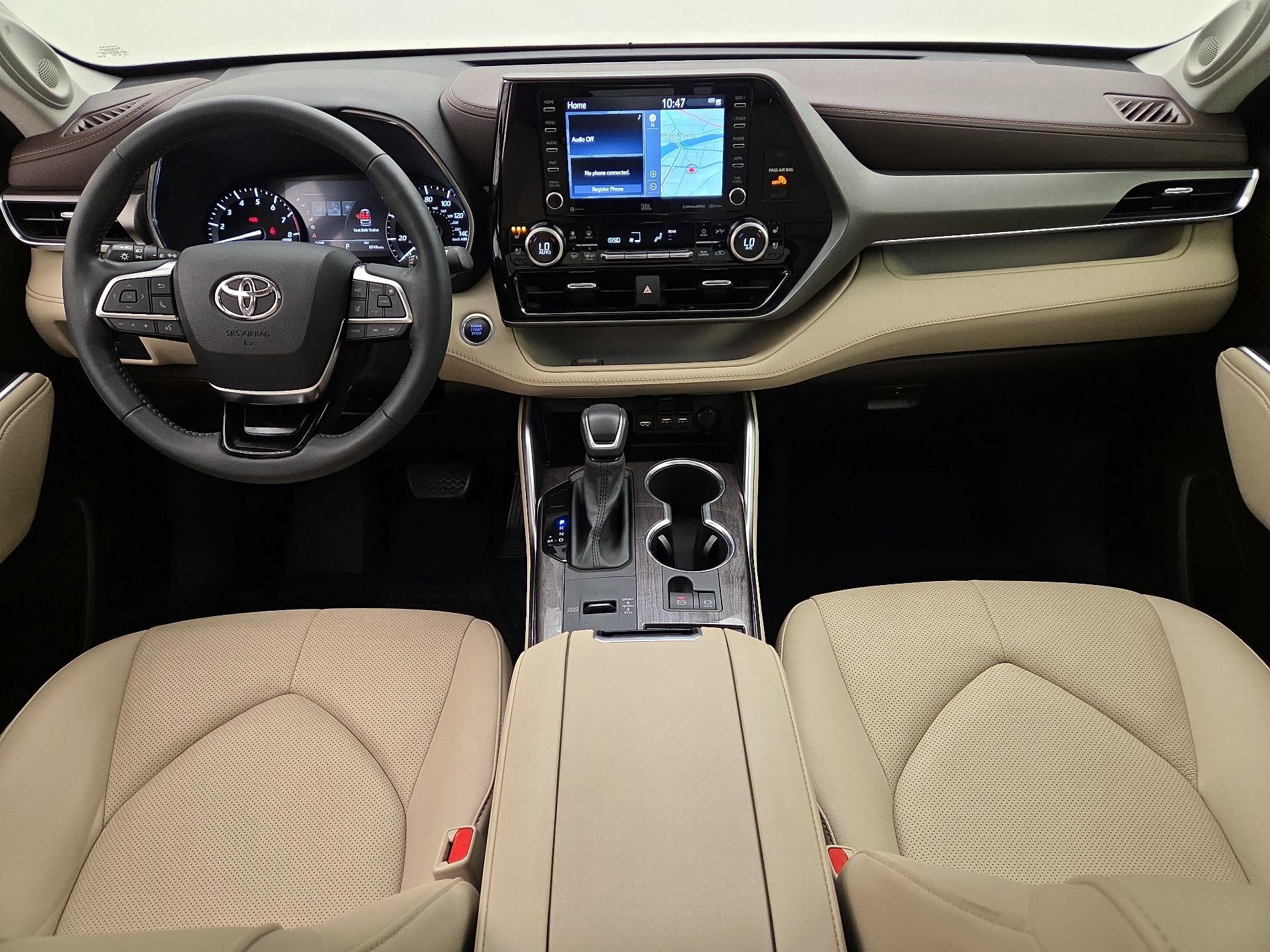 Thumbnail: 2021 Toyota Highlander - 9