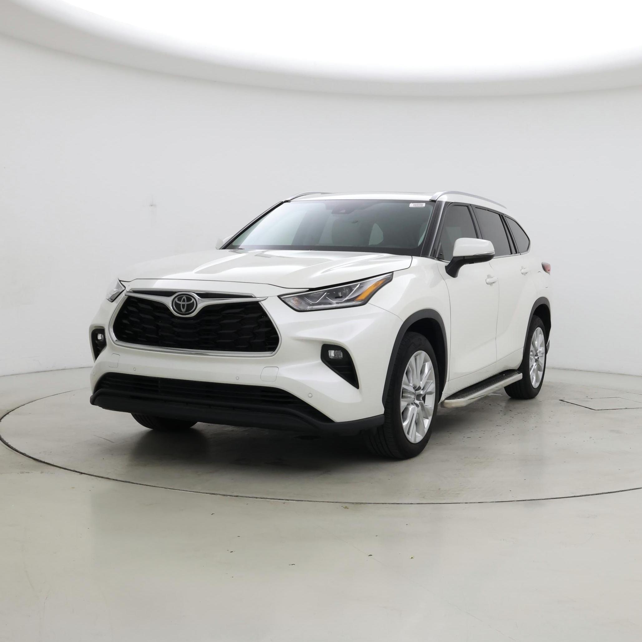 Thumbnail: 2021 Toyota Highlander - 4