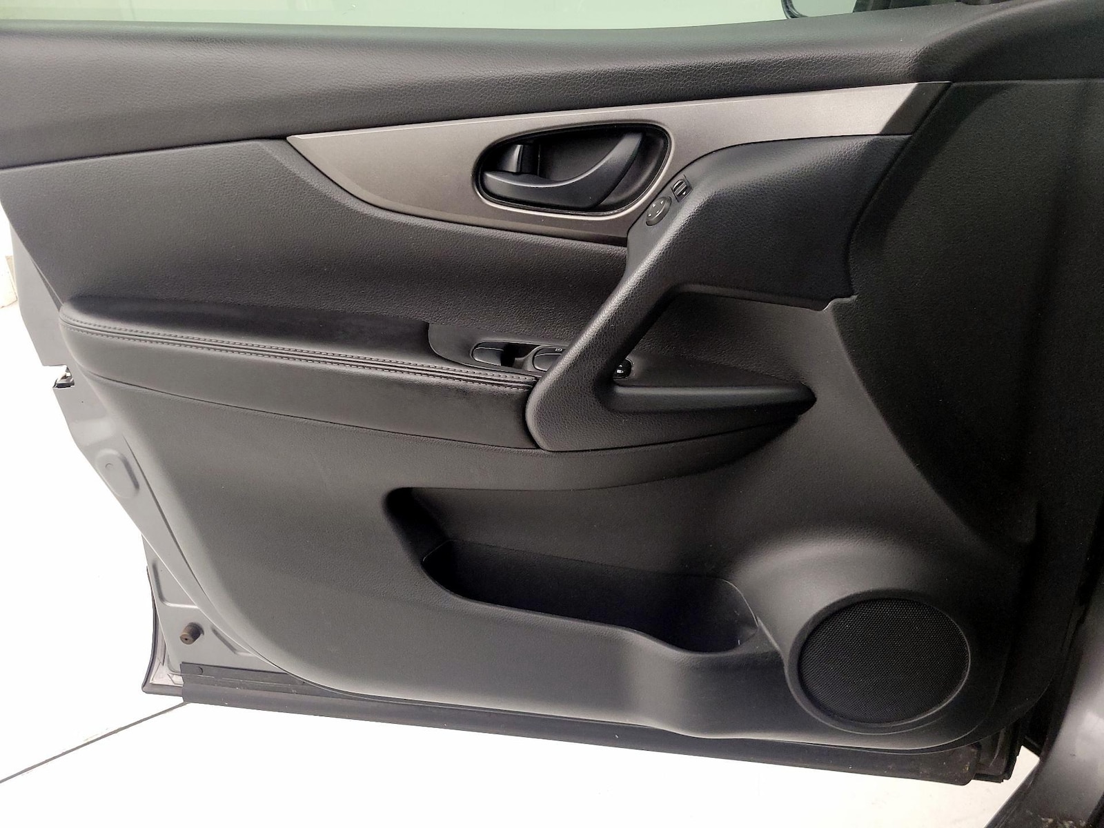 2021 Nissan Rogue Sport S - Photo 13