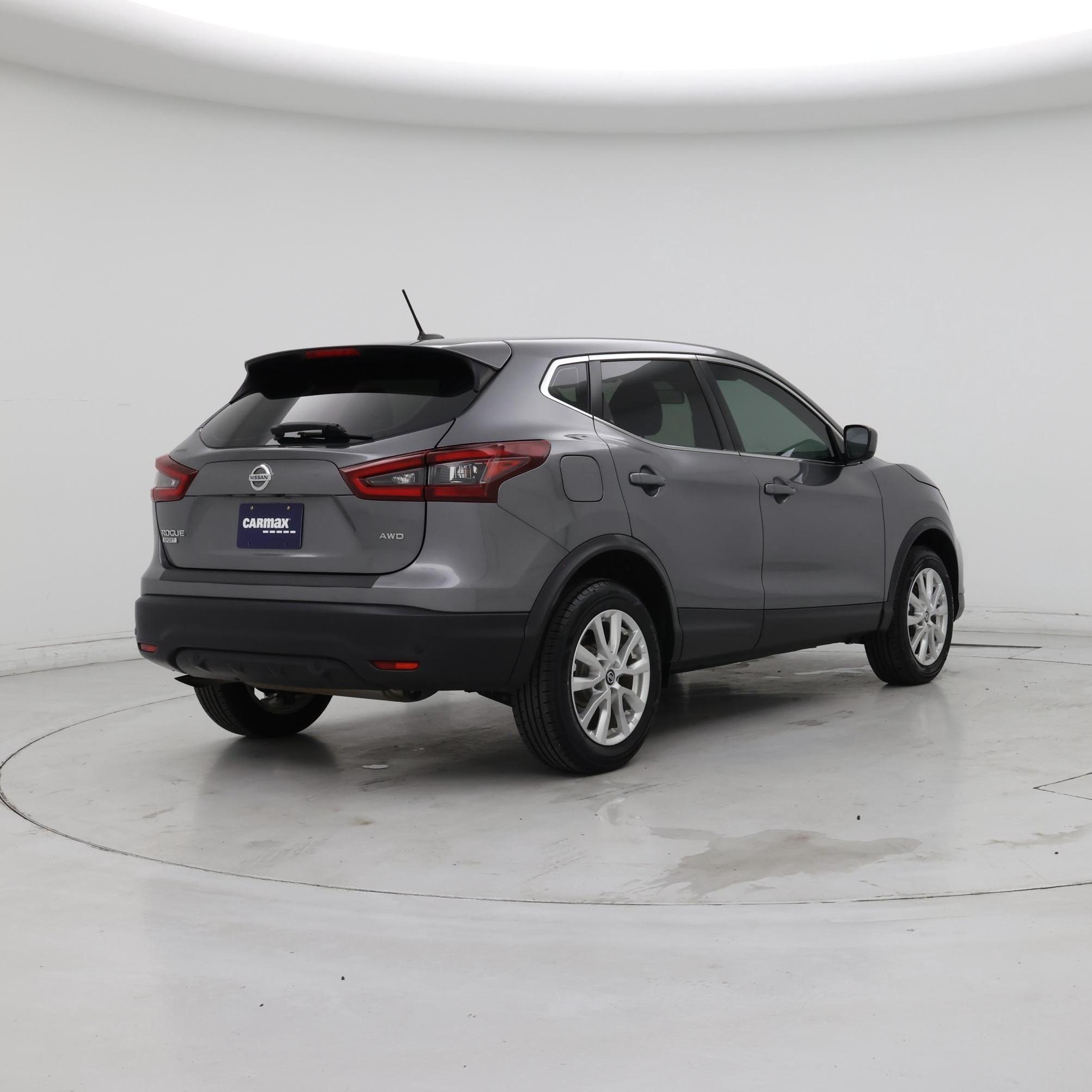 Thumbnail: 2021 Nissan Rogue Sport - 8