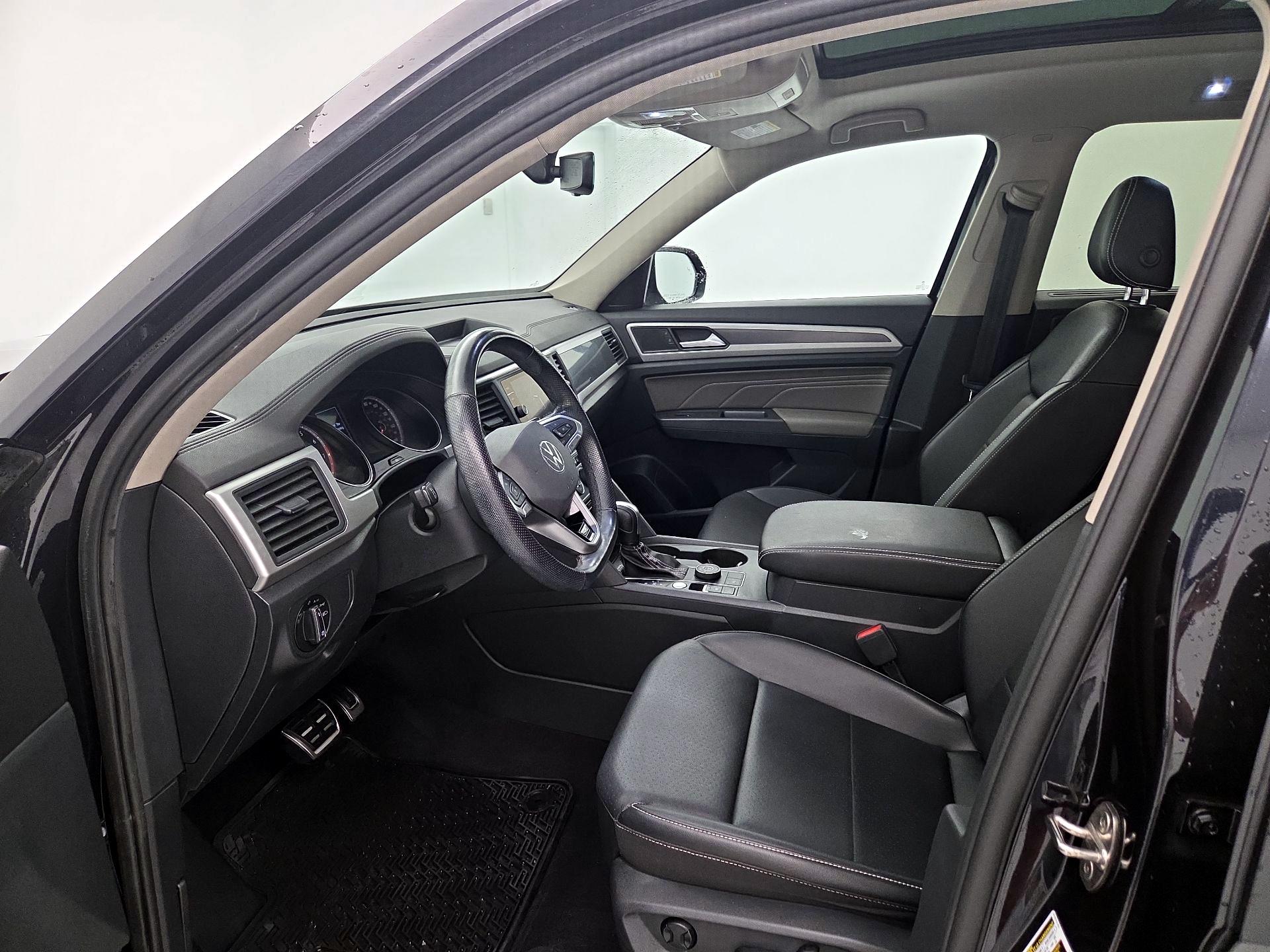 Thumbnail: 2021 Volkswagen Atlas - 11