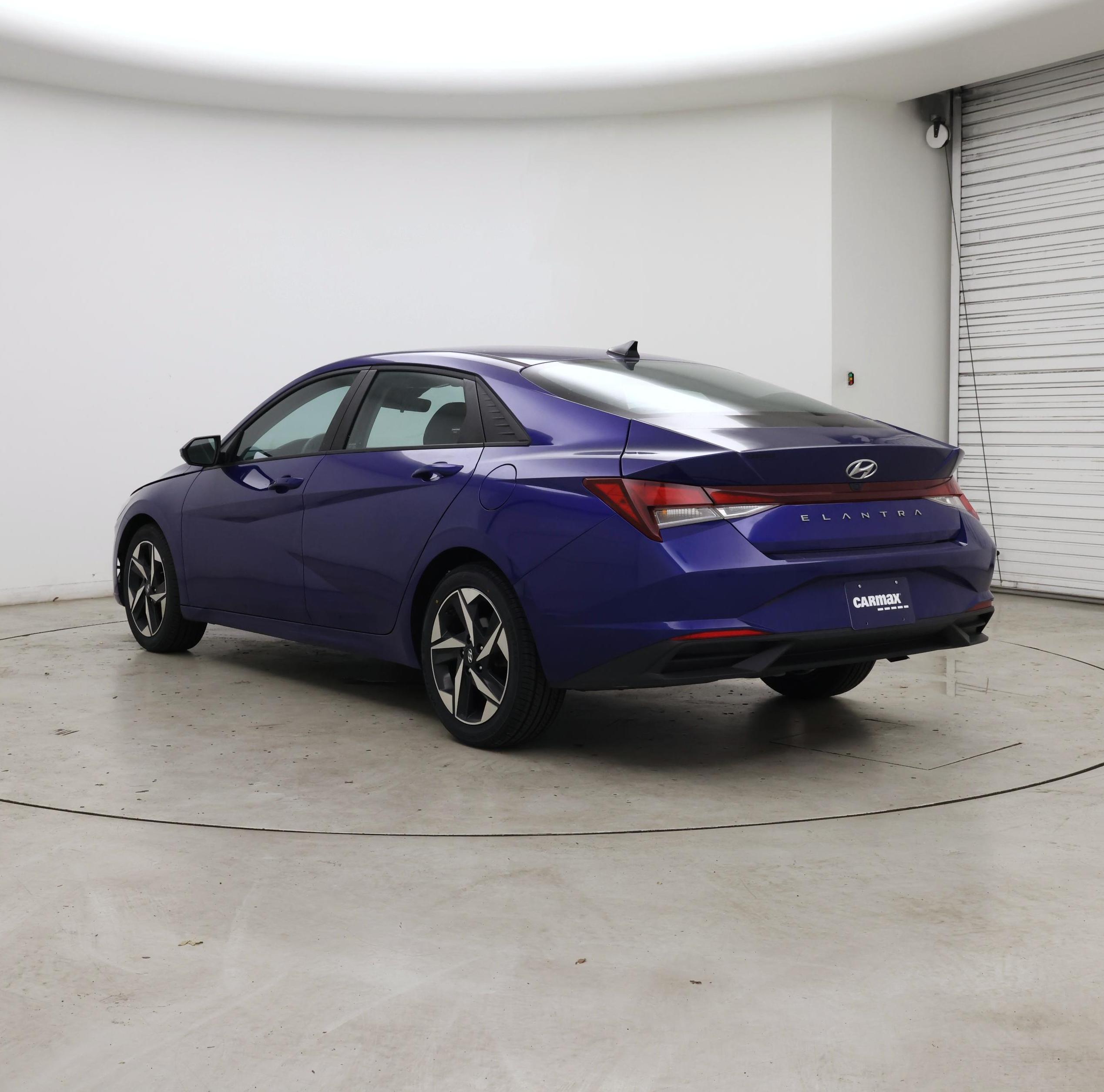 Thumbnail: 2023 Hyundai Elantra - 2