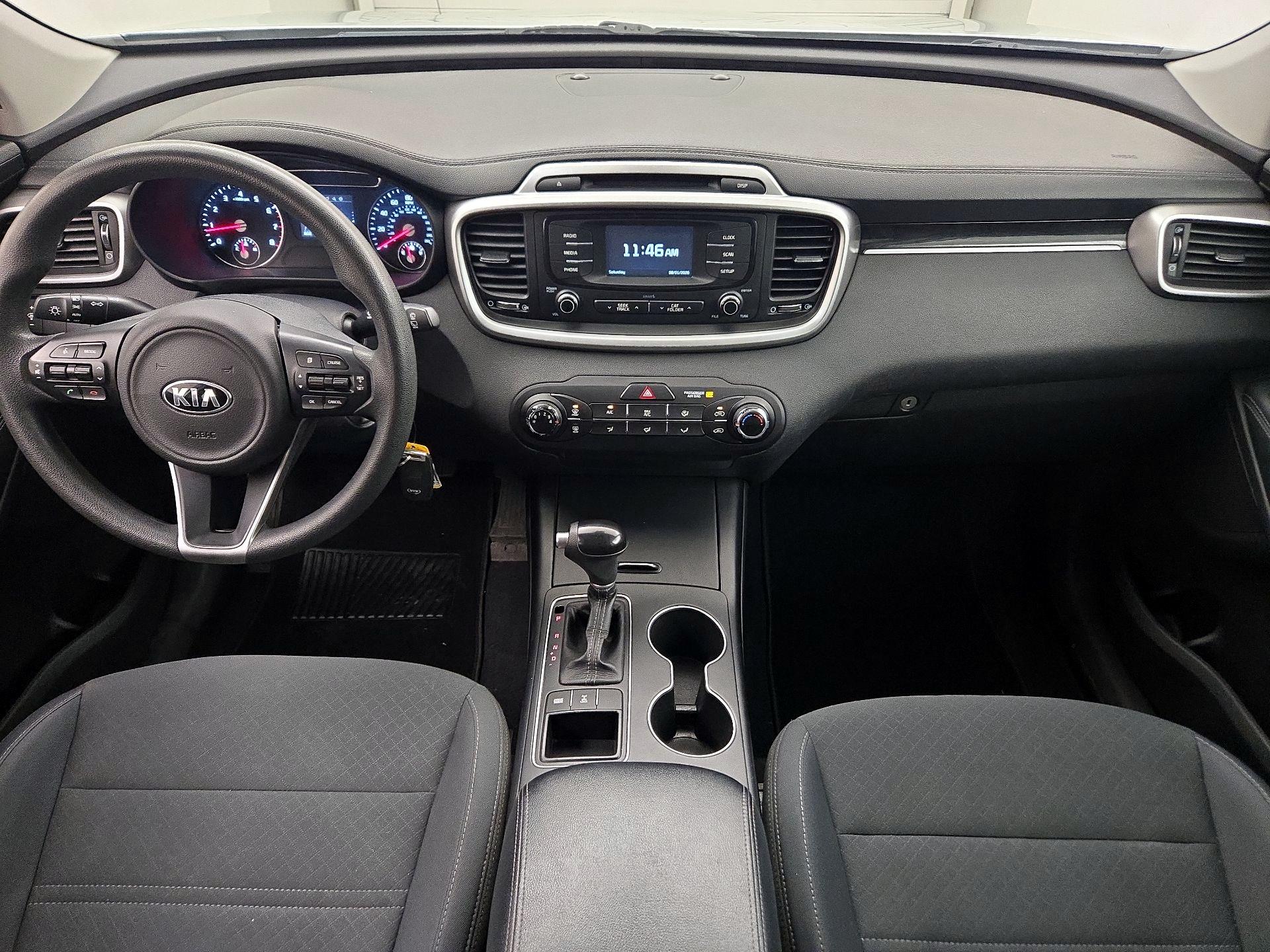 Thumbnail: 2017 Kia Sorento - 9