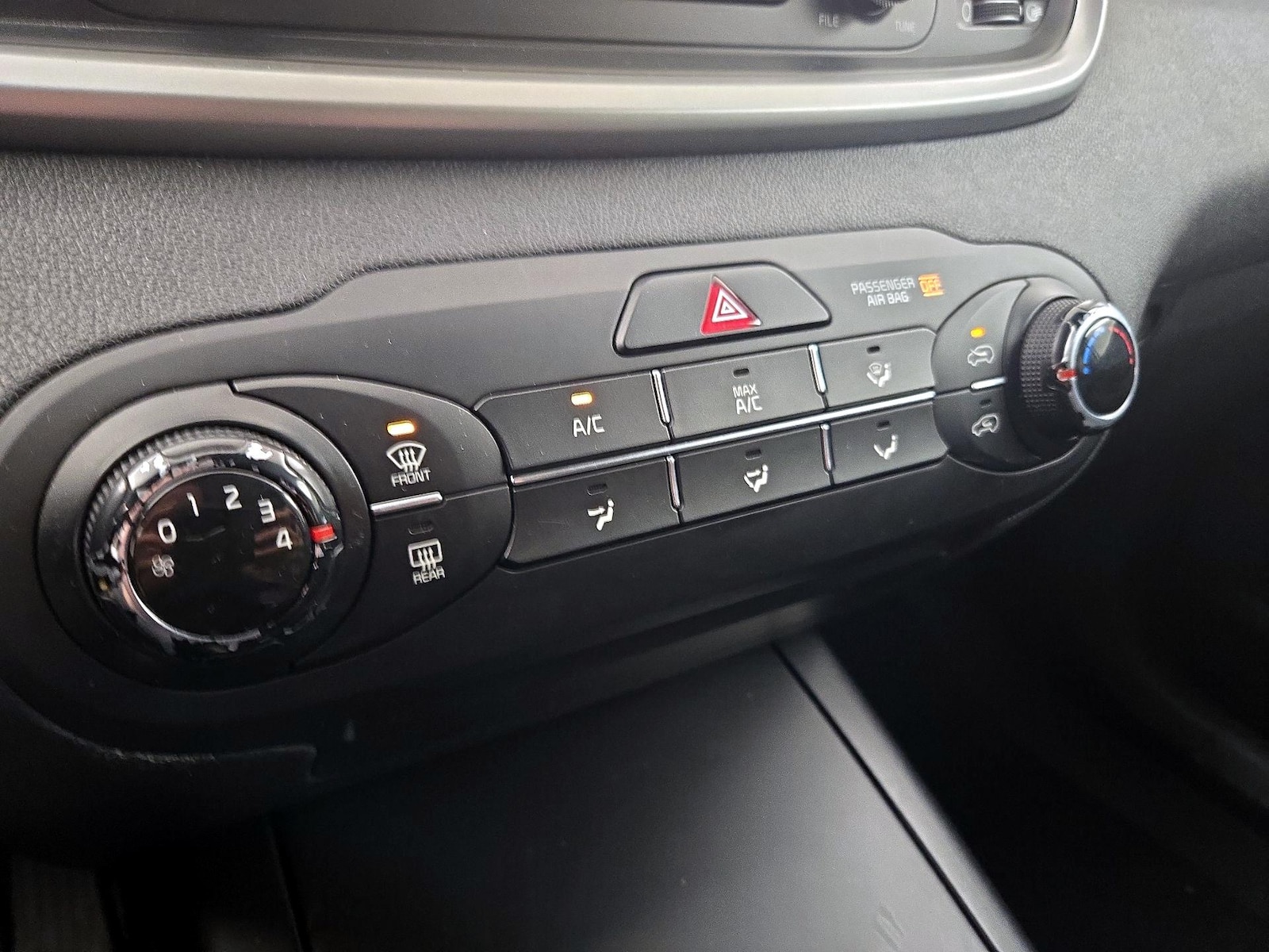 2017 Kia Sorento LX - Photo 16