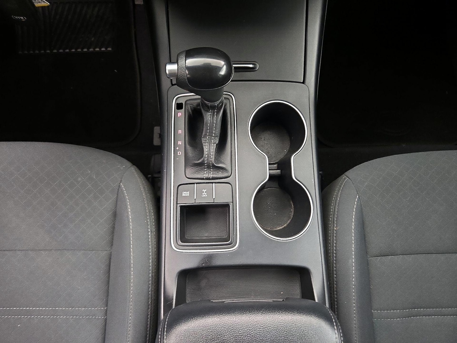 2017 Kia Sorento LX - Photo 17