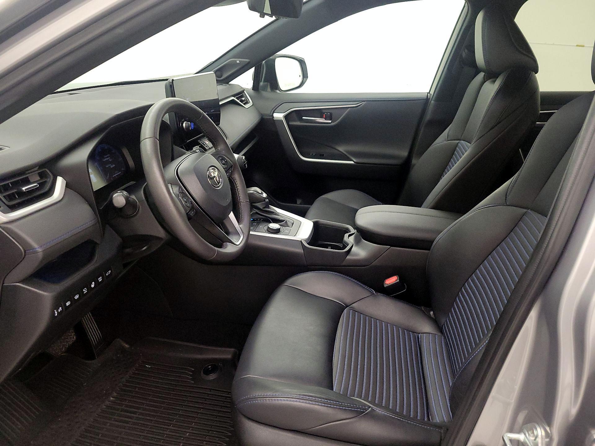 Thumbnail: 2023 Toyota RAV4 - 11