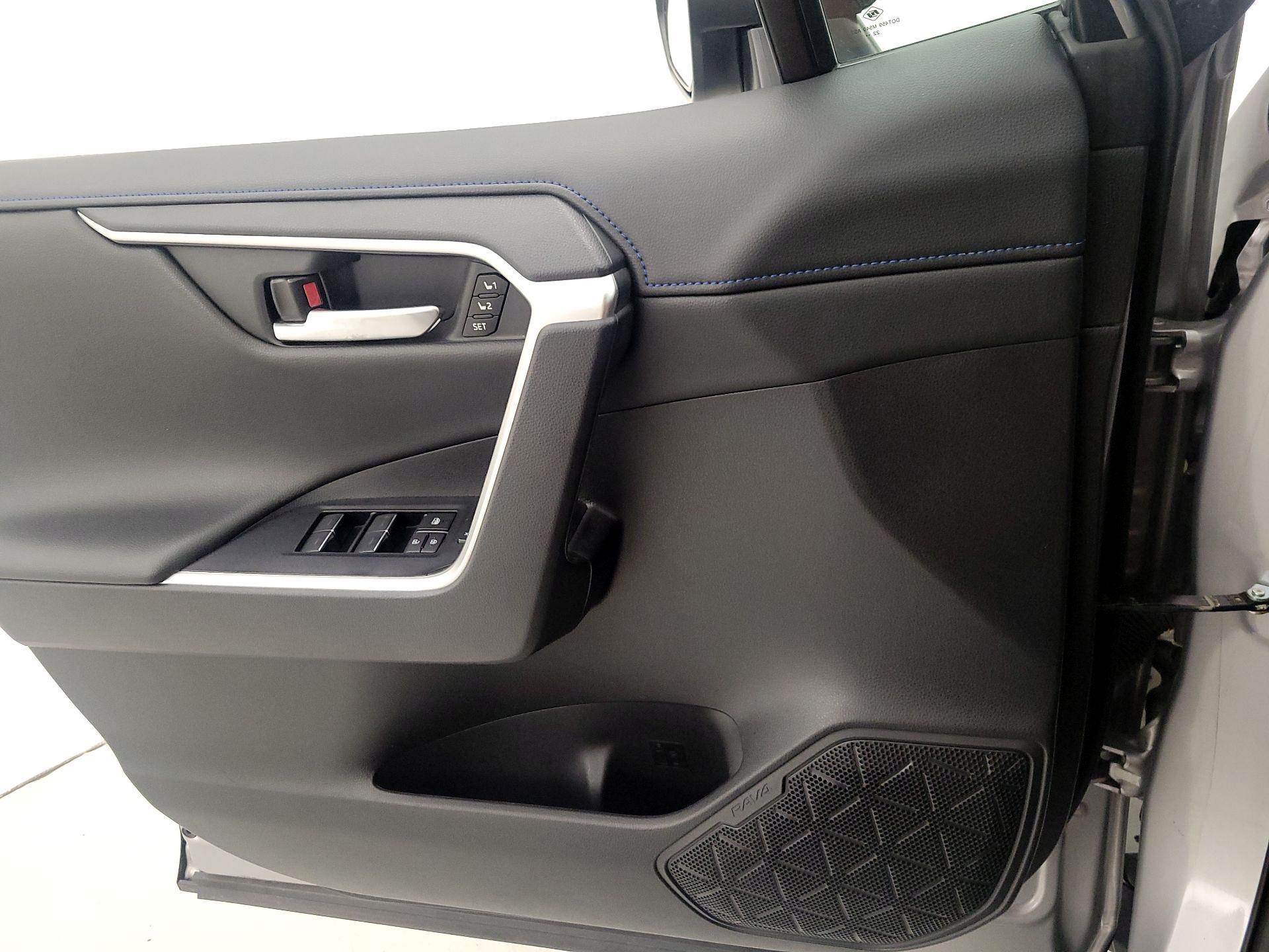 Thumbnail: 2023 Toyota RAV4 - 12