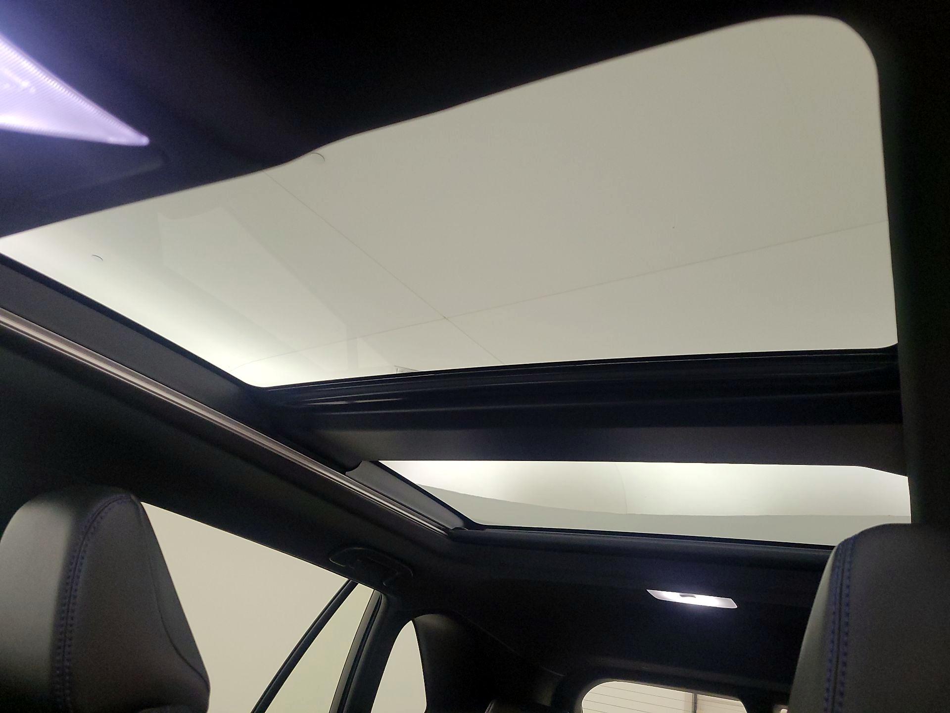 Thumbnail: 2023 Toyota RAV4 - 19