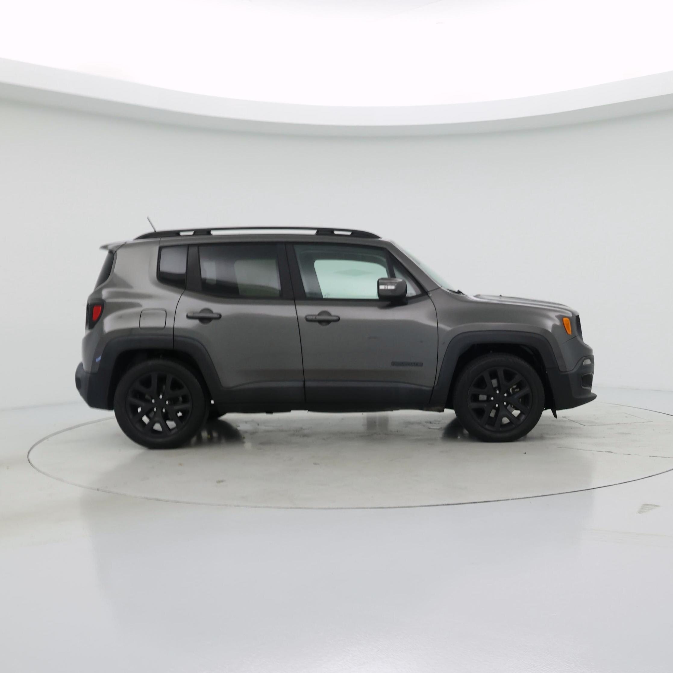 Thumbnail: 2017 Jeep Renegade - 7