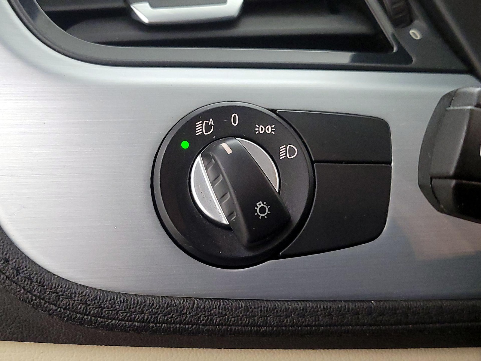 2014 BMW Z4 sDrive28i - Photo 14