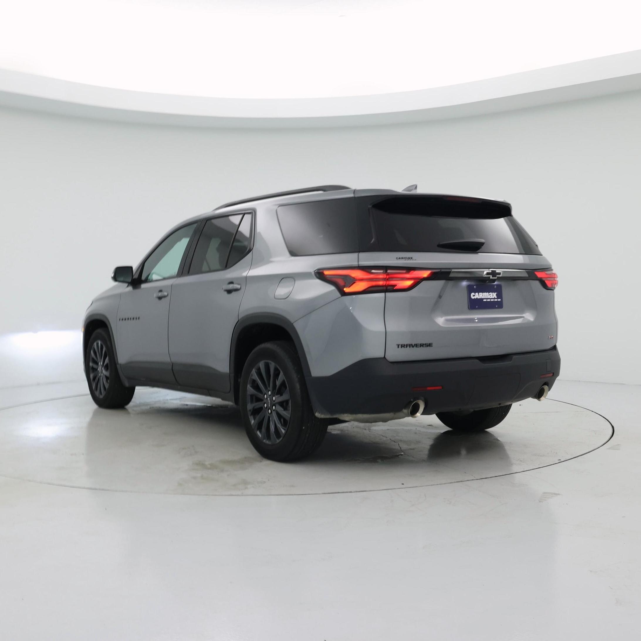 Thumbnail: 2023 Chevrolet Traverse - 2