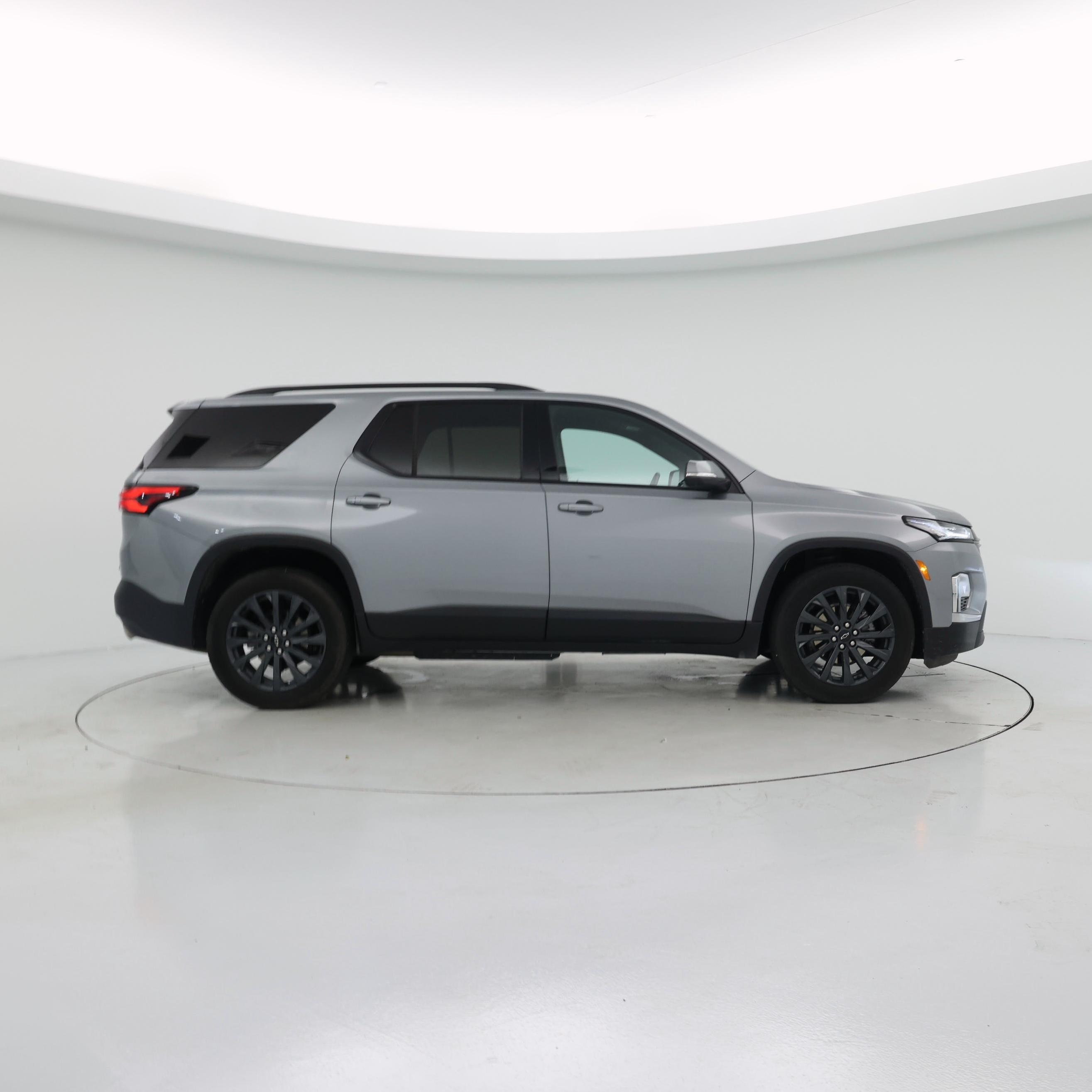 Thumbnail: 2023 Chevrolet Traverse - 7