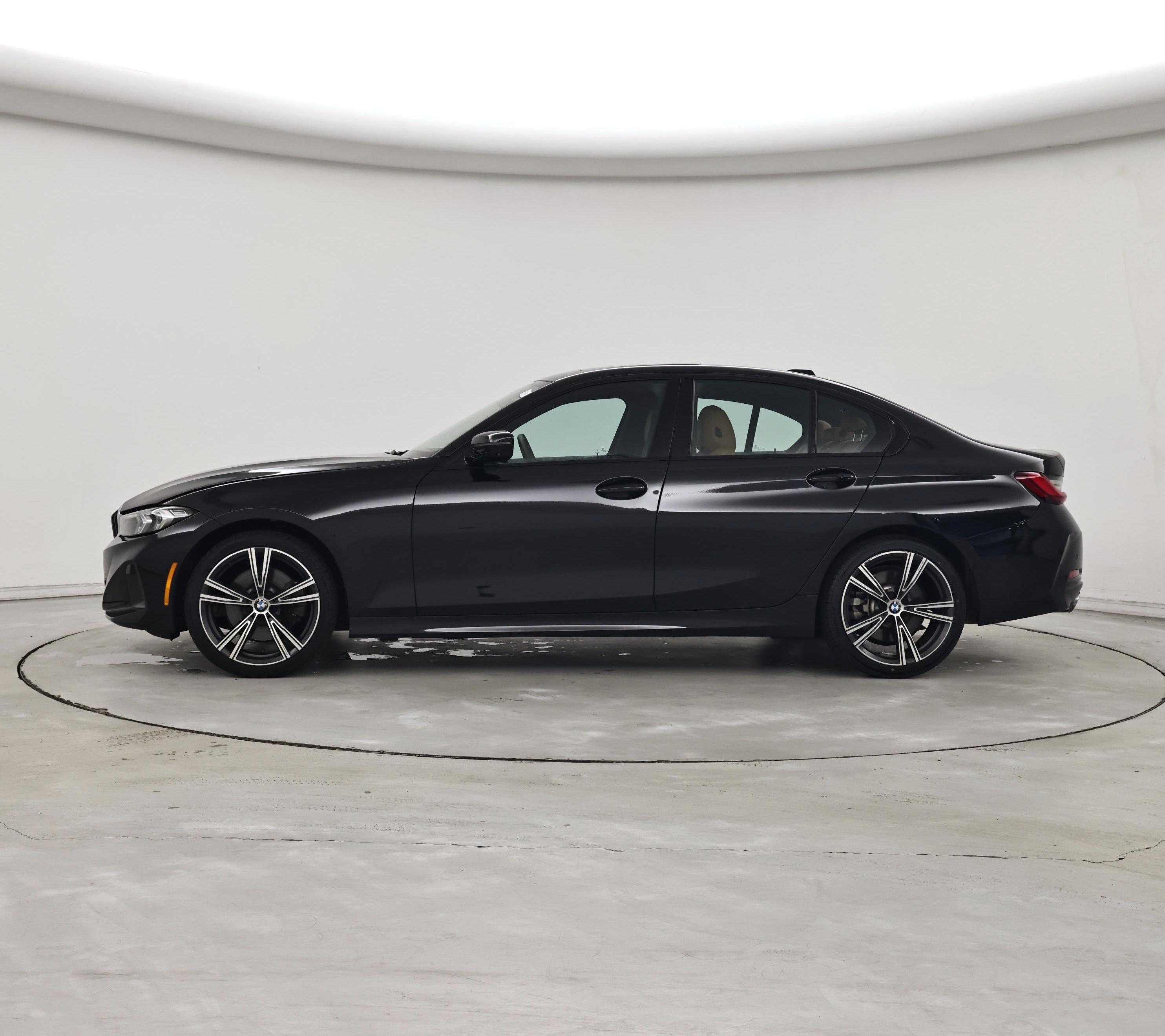 Thumbnail: 2023 BMW 3 Series - 3