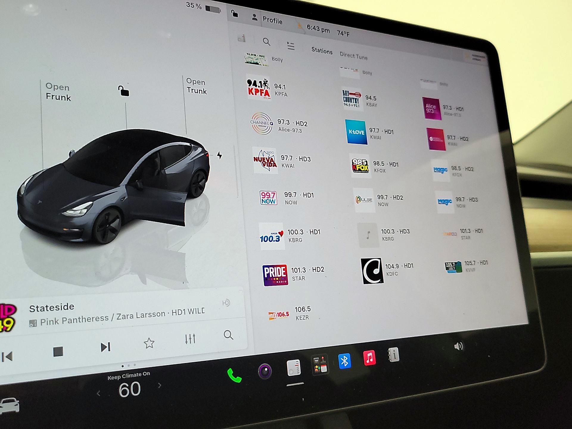 Thumbnail: 2023 Tesla Model 3 - 15