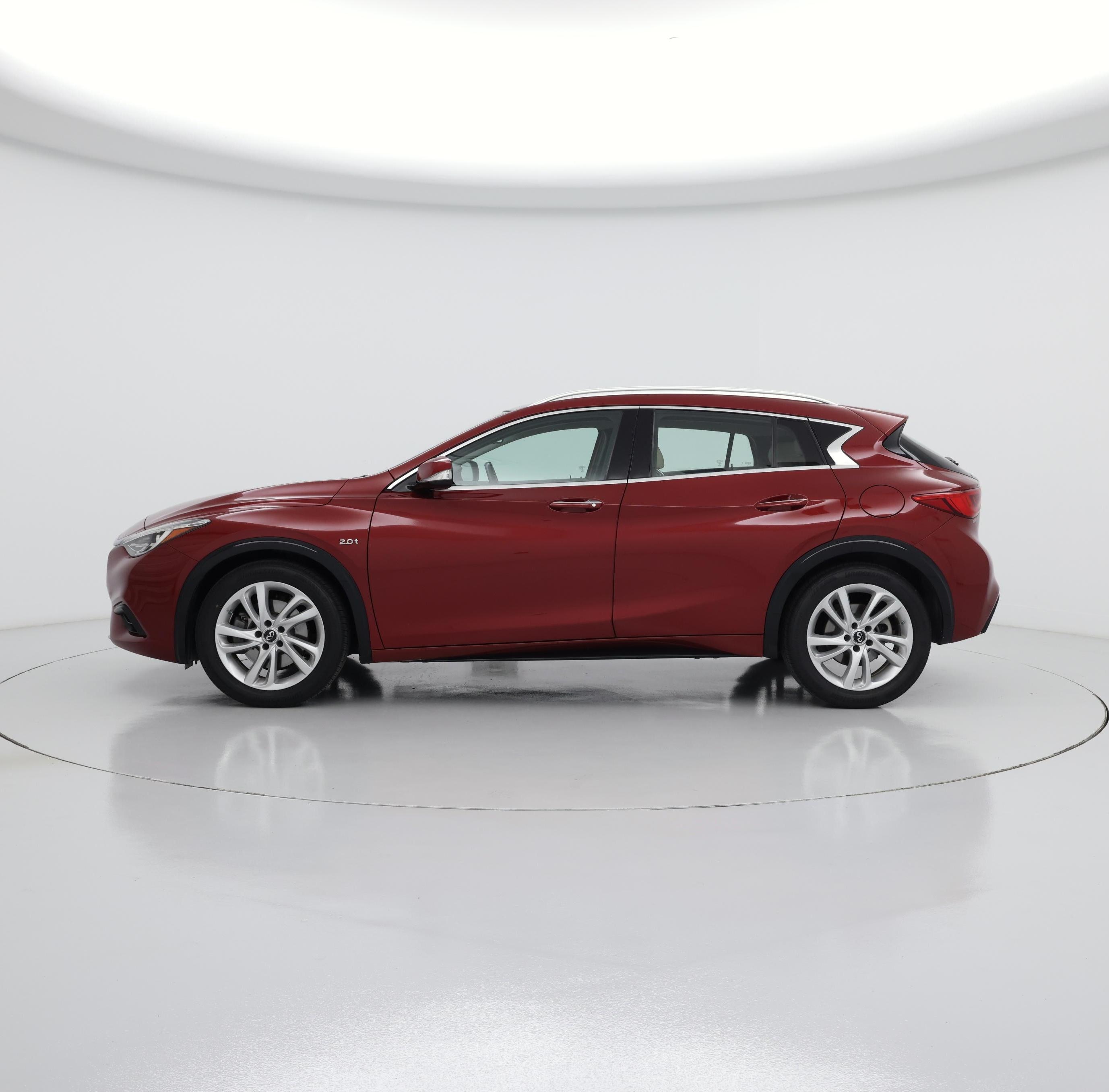 Thumbnail: 2019 INFINITI QX30 - 3
