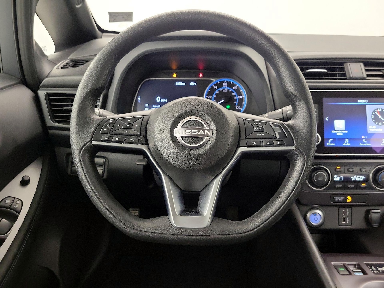2023 Nissan Leaf S - Photo 11