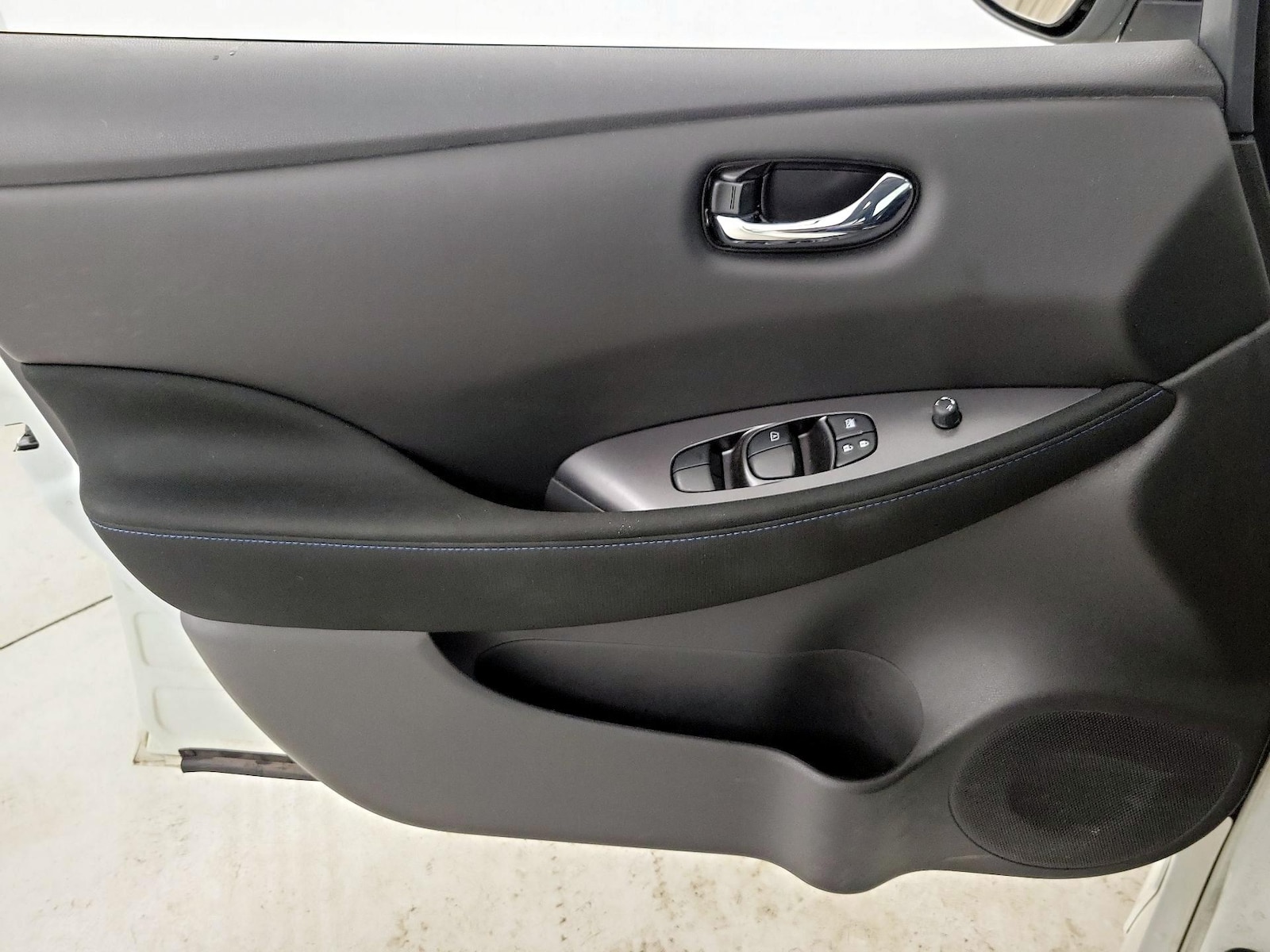 2023 Nissan Leaf S - Photo 13