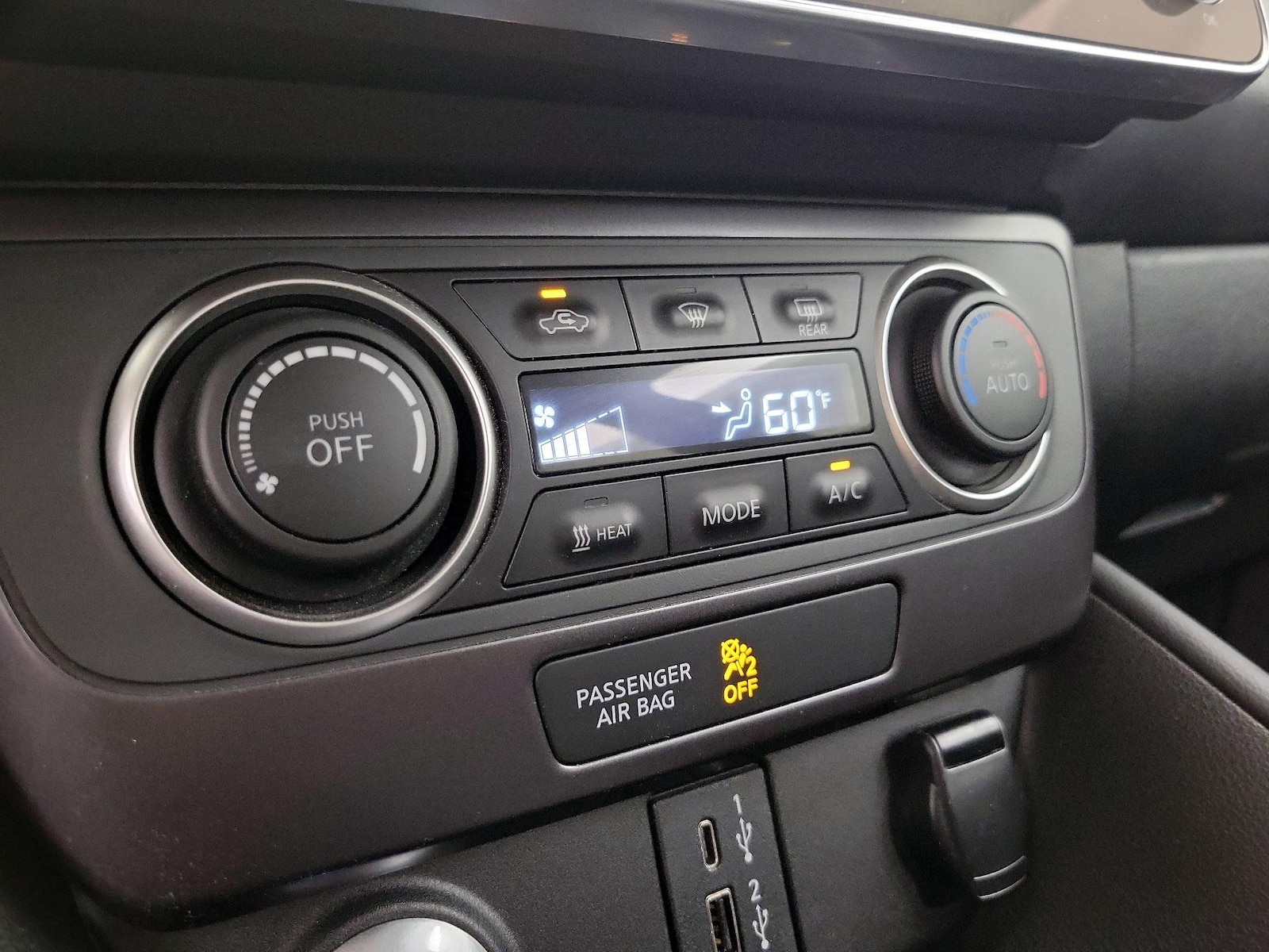 2023 Nissan Leaf S - Photo 17