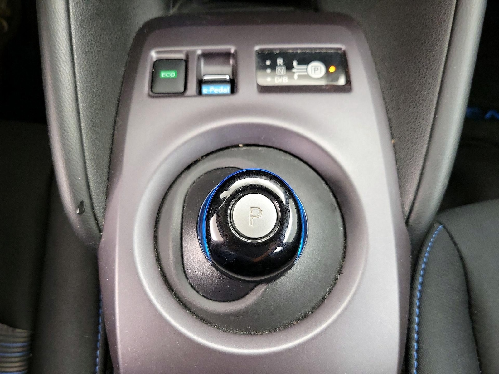 2023 Nissan Leaf S - Photo 18