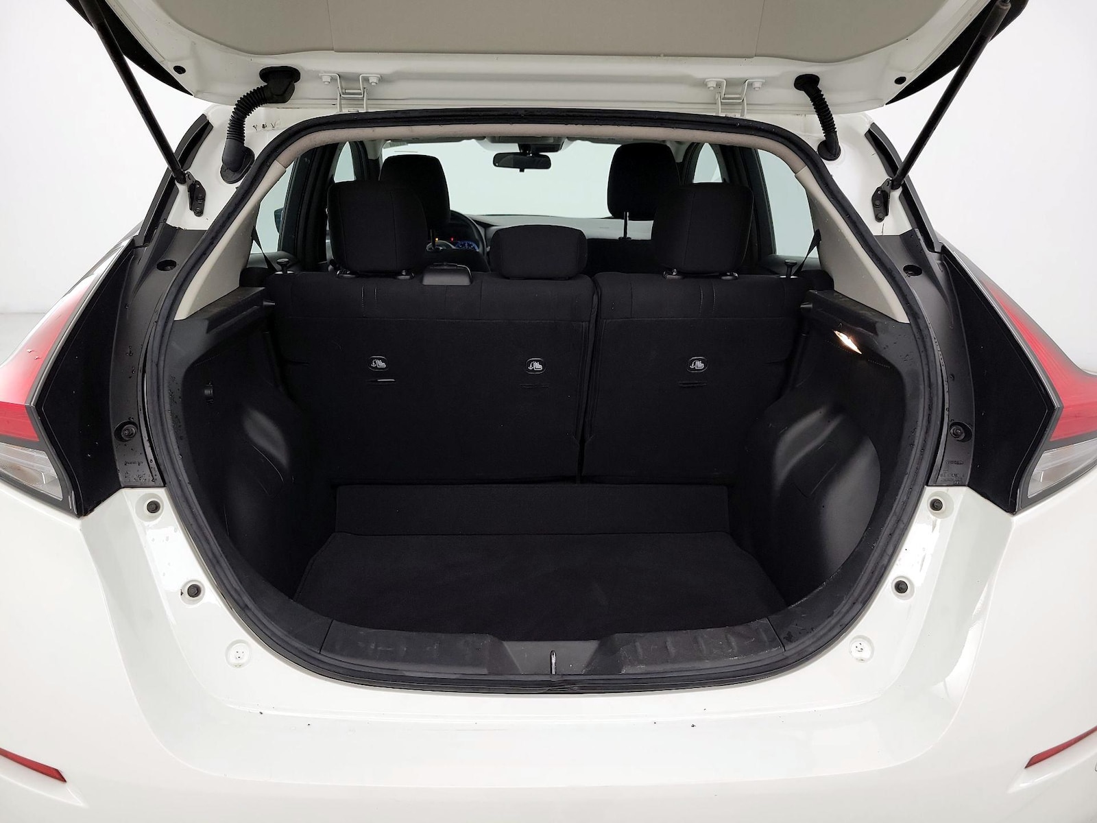 2023 Nissan Leaf S - Photo 21