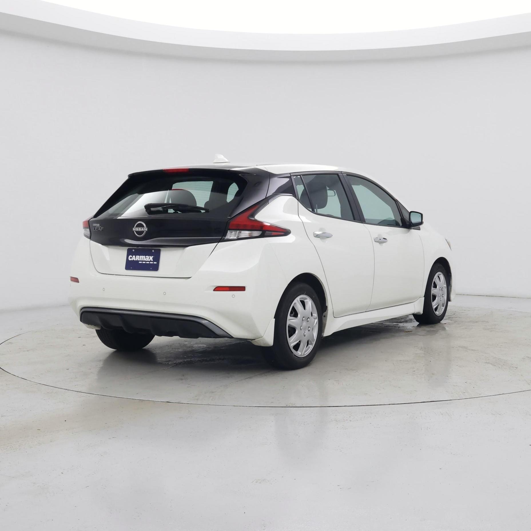 Thumbnail: 2023 Nissan Leaf - 8