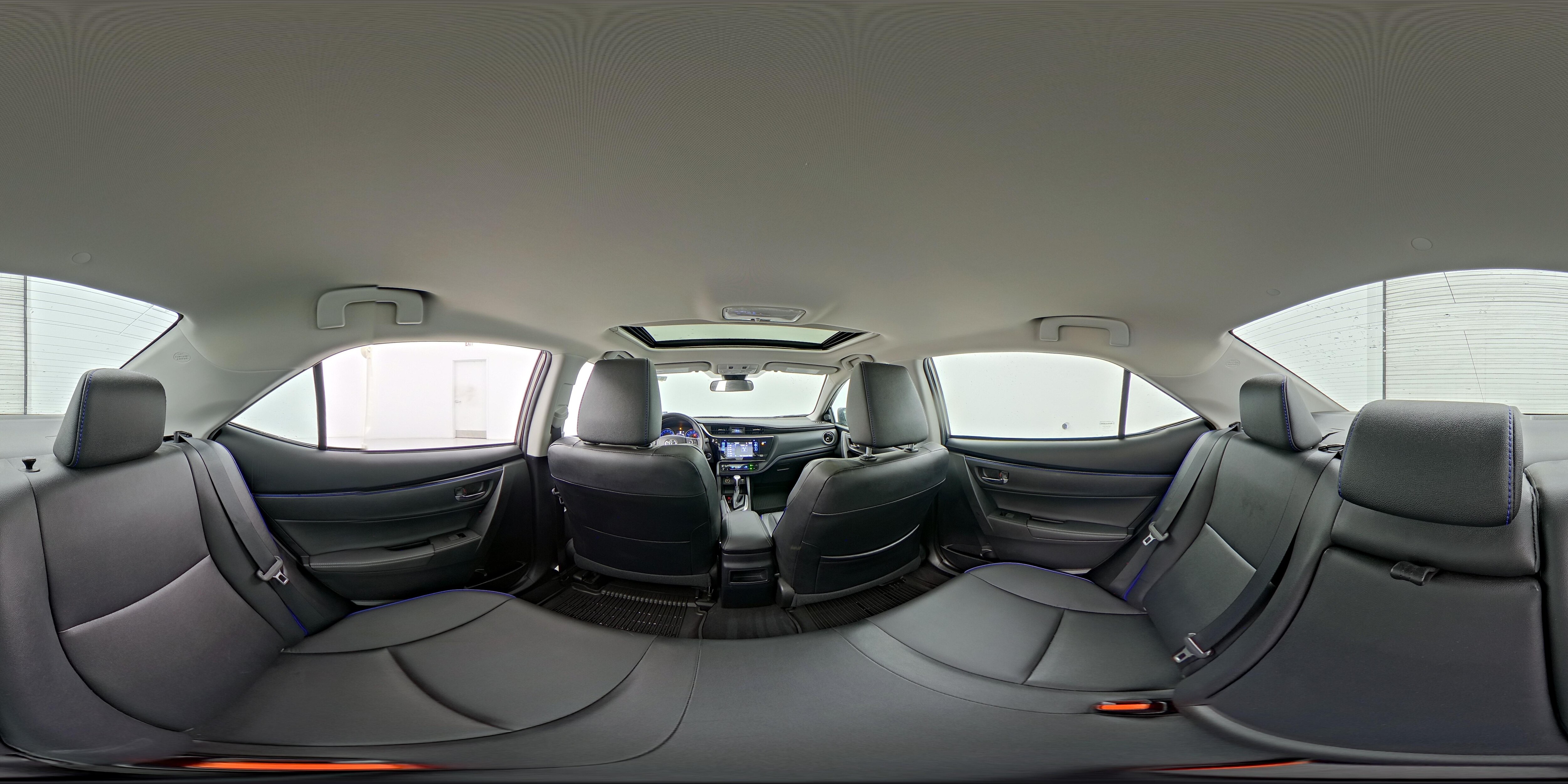 2018 Toyota Corolla XSE - Photo 26