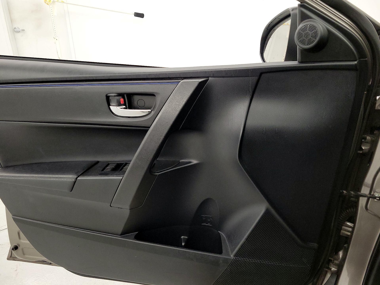 2018 Toyota Corolla XSE - Photo 13