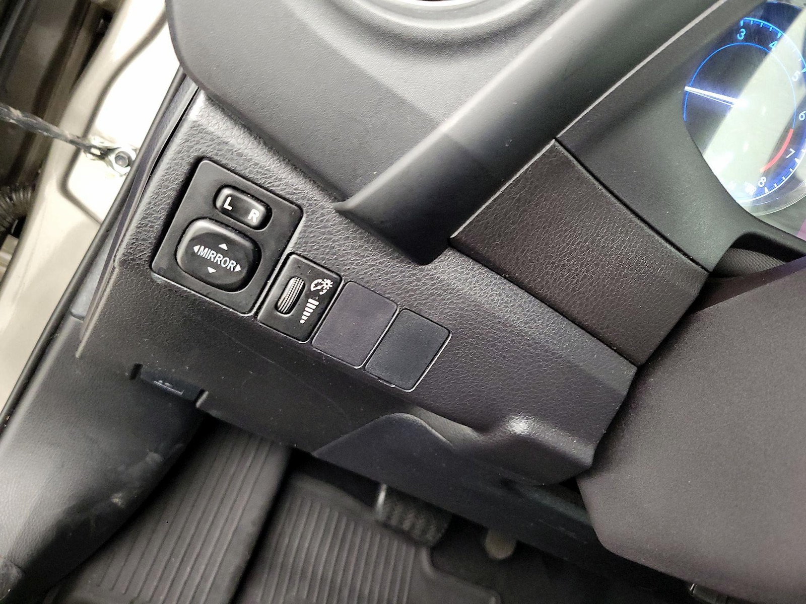 2018 Toyota Corolla XSE - Photo 14