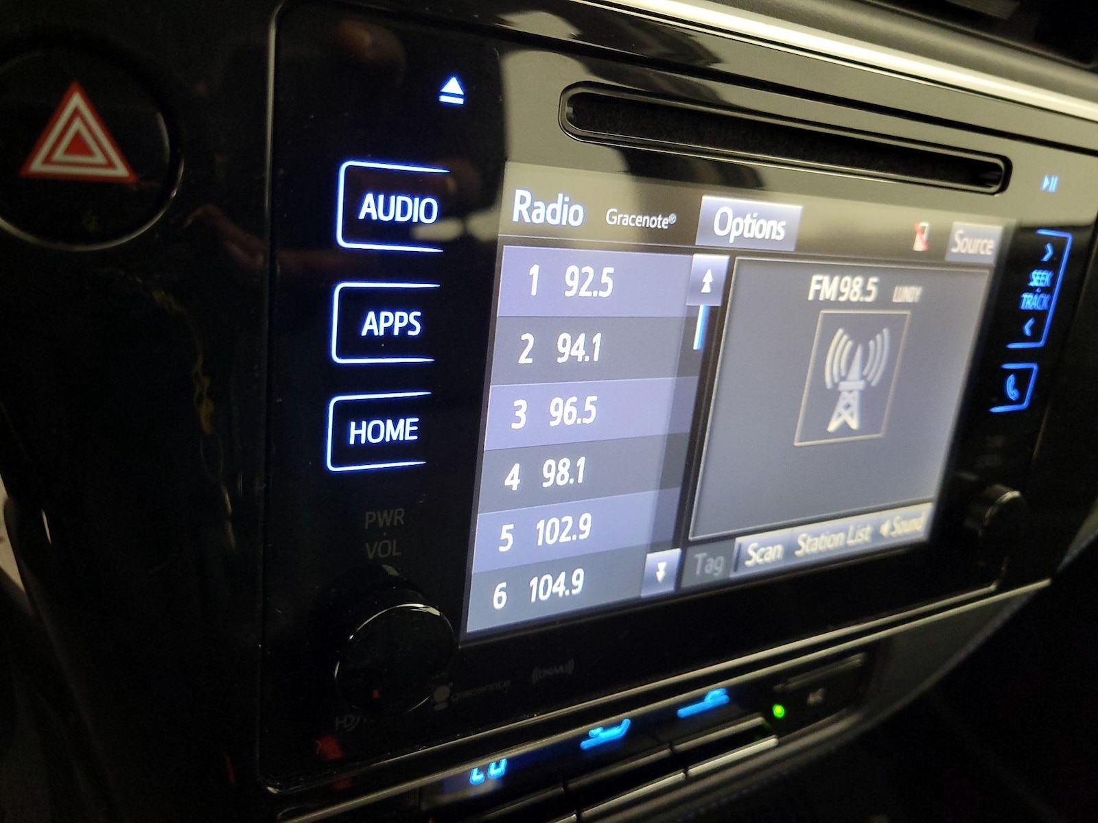 2018 Toyota Corolla XSE - Photo 16