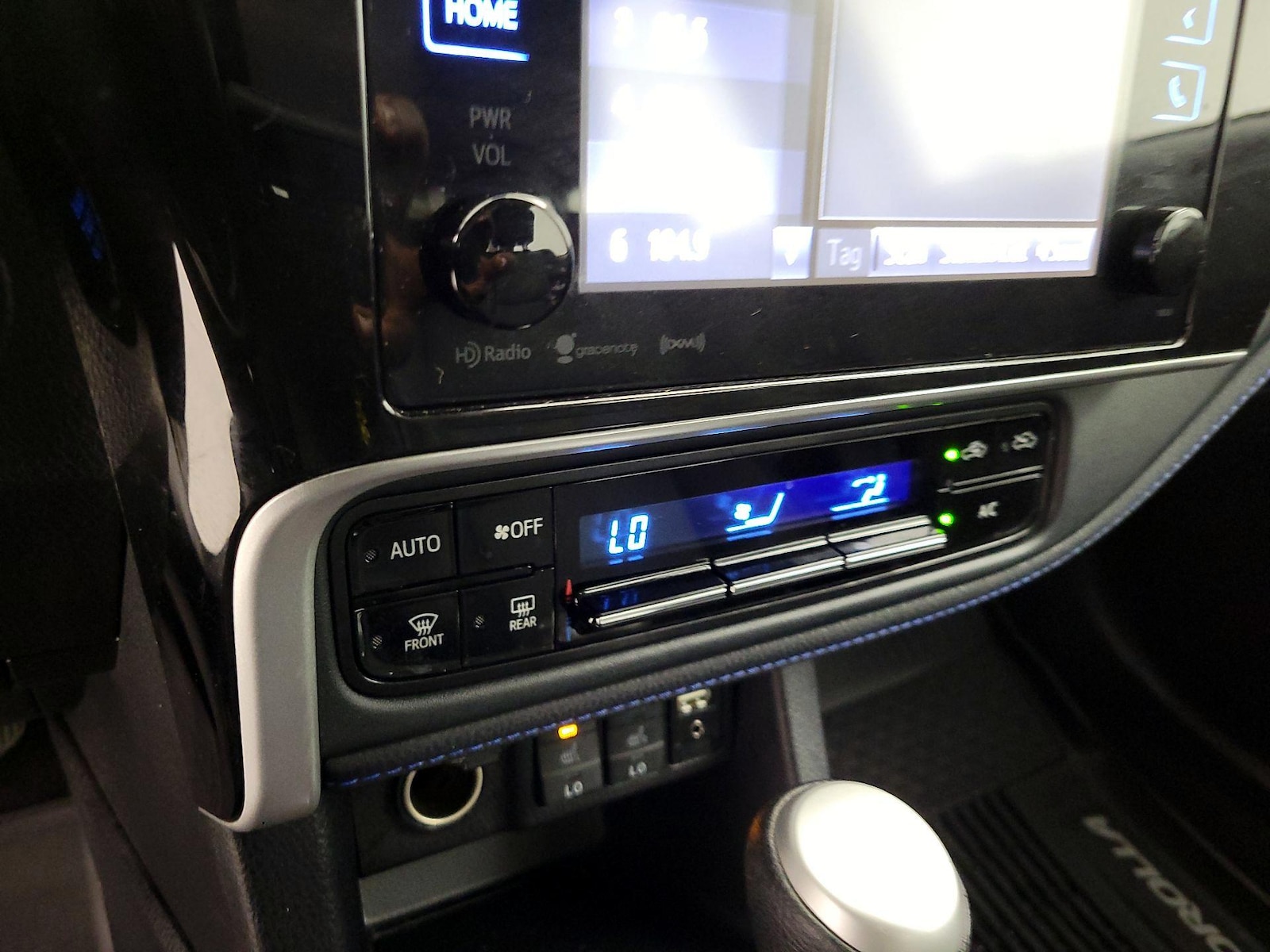 2018 Toyota Corolla XSE - Photo 17