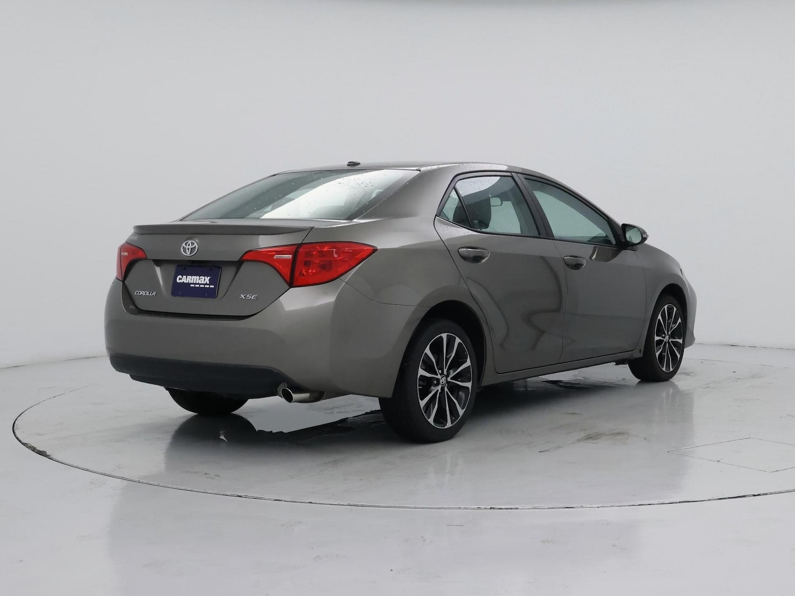 2018 Toyota Corolla XSE - Photo 9