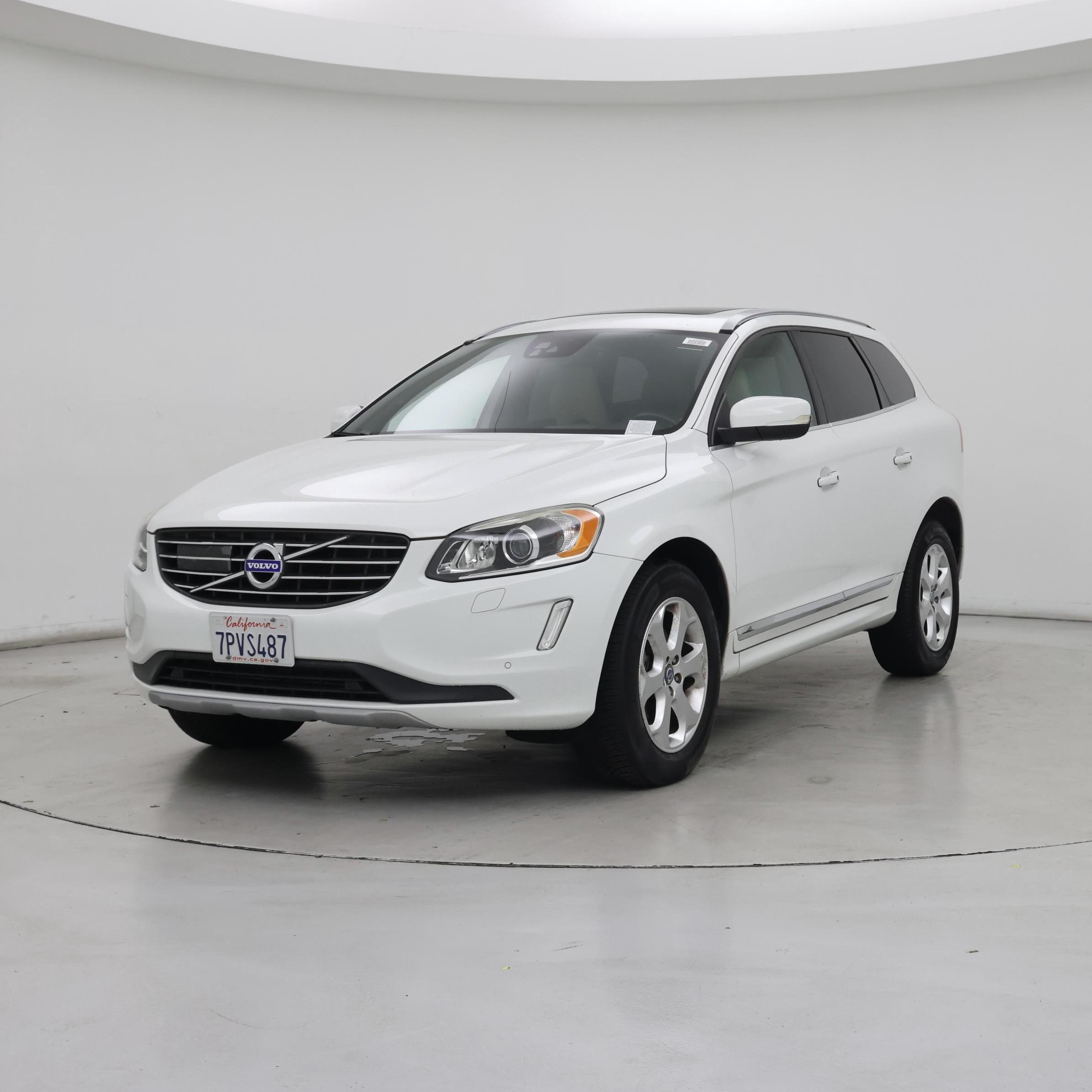 Thumbnail: 2016 Volvo XC60 - 4