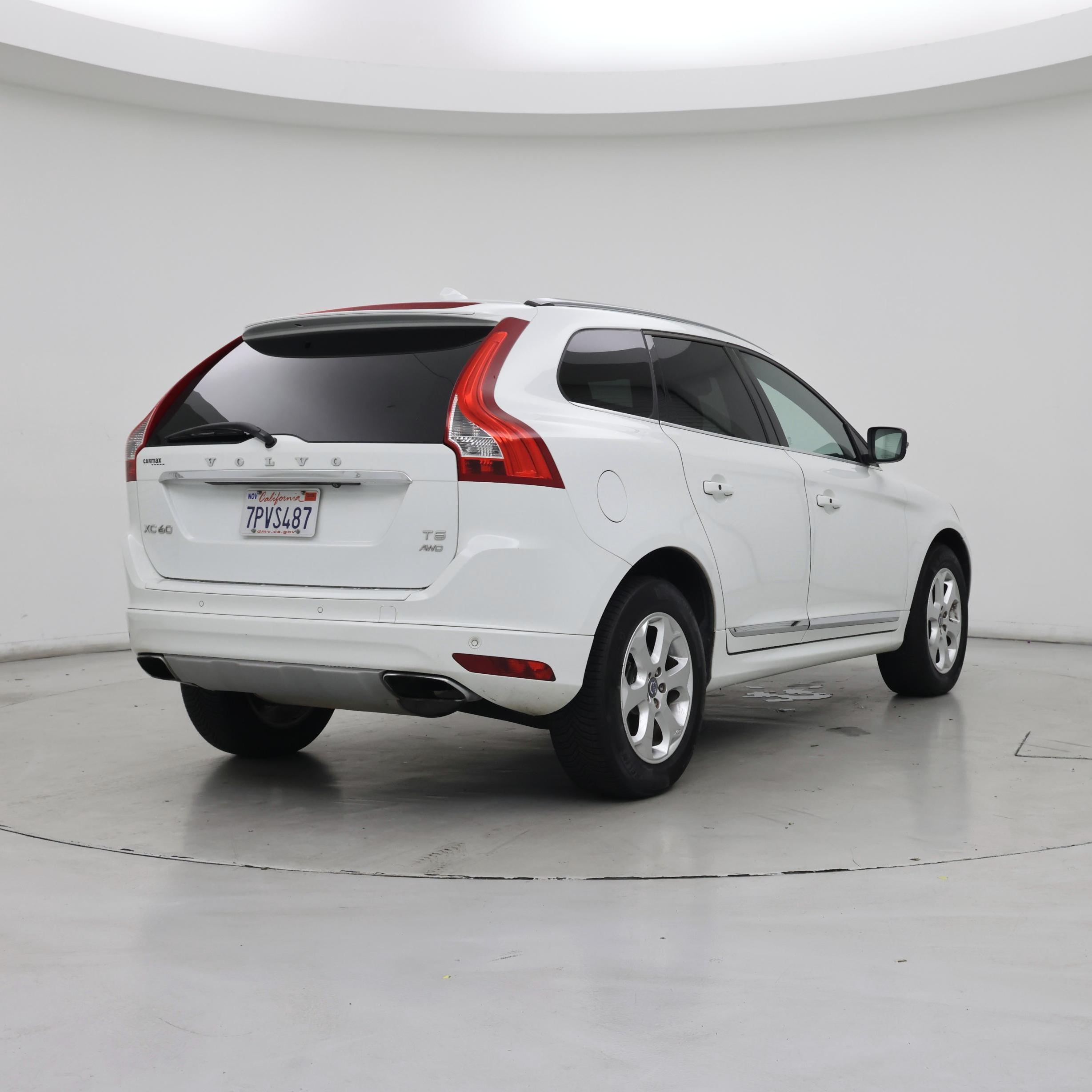 Thumbnail: 2016 Volvo XC60 - 8
