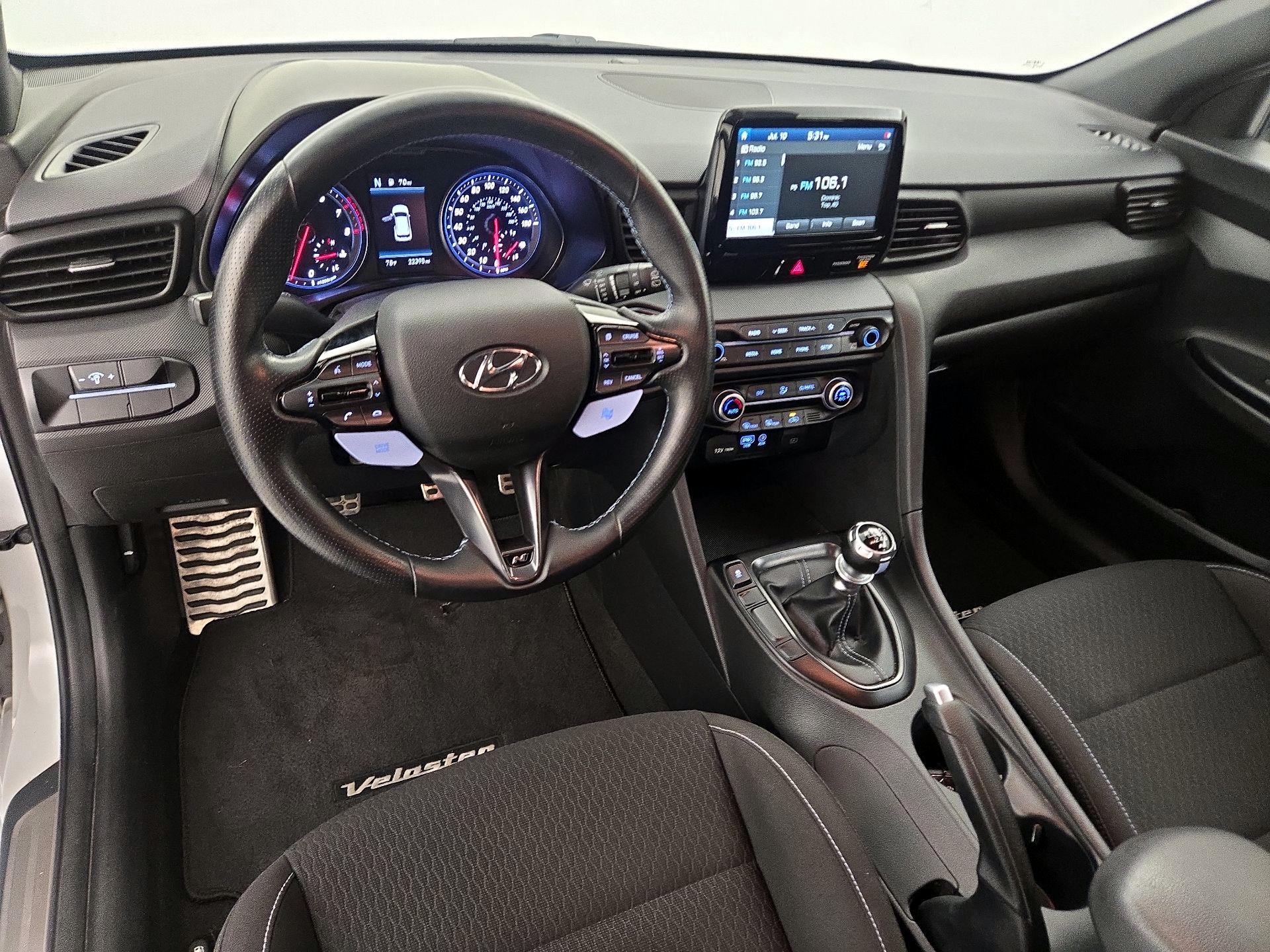 Thumbnail: 2020 Hyundai Veloster - 9