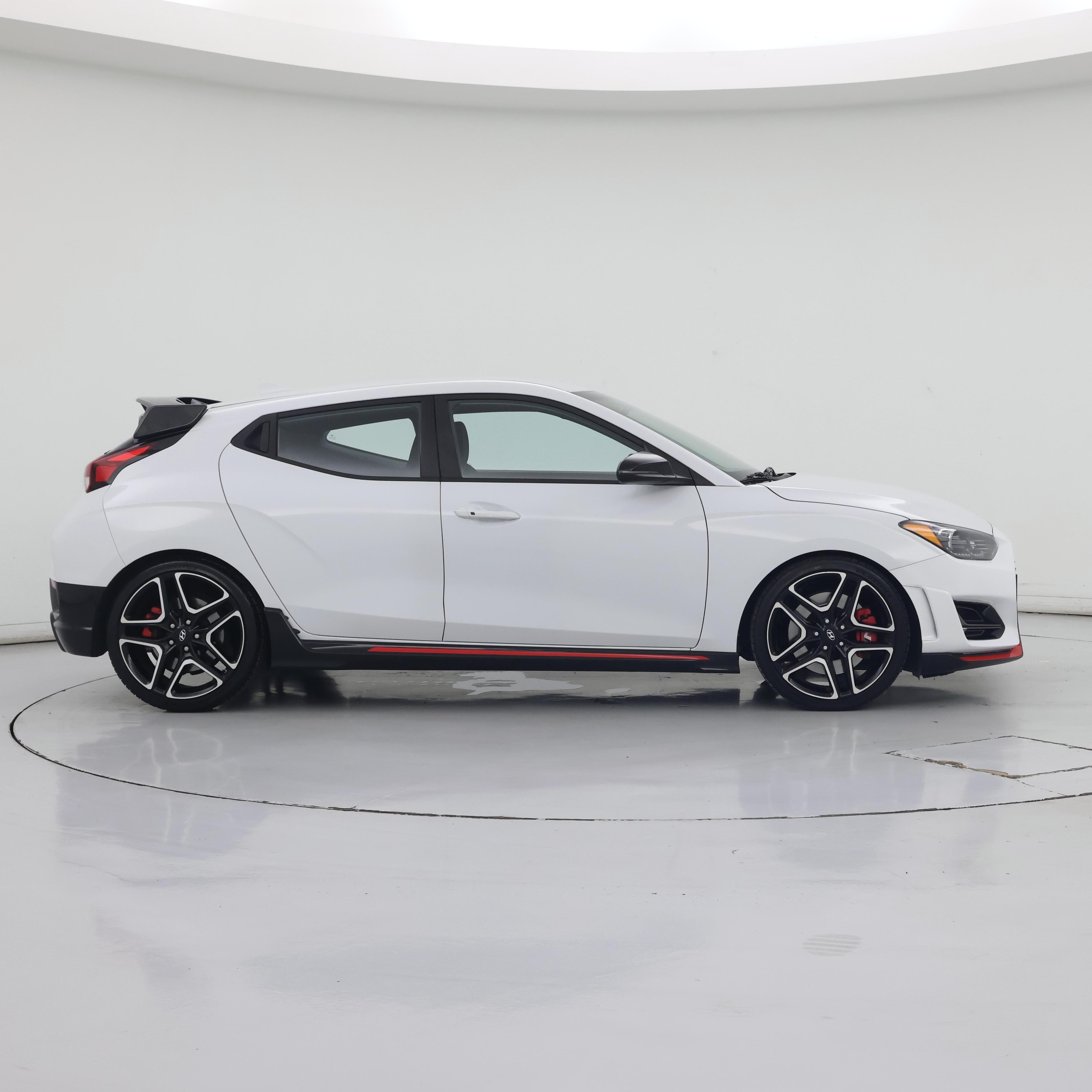 Thumbnail: 2020 Hyundai Veloster - 7