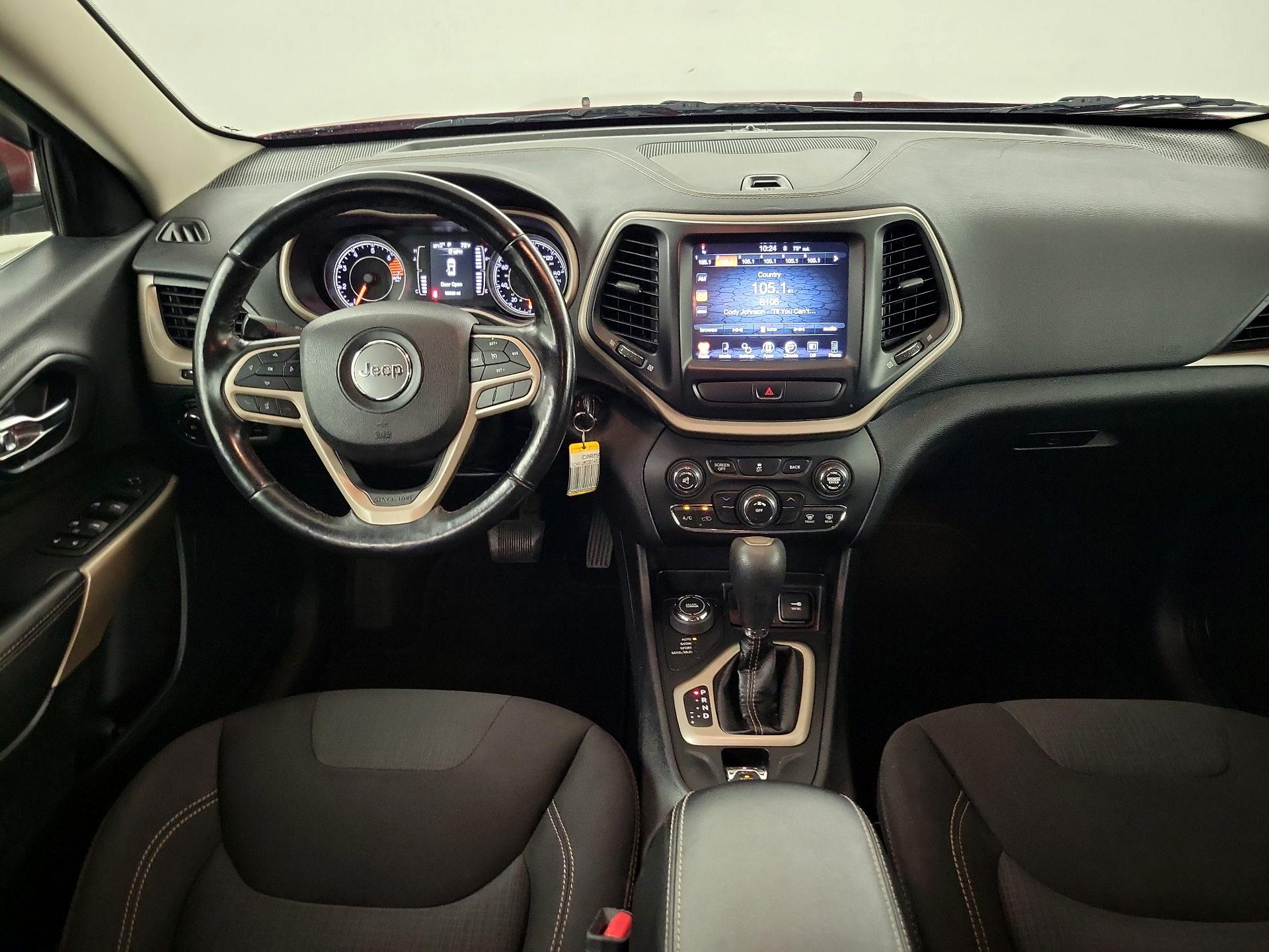 Thumbnail: 2017 Jeep Cherokee - 8