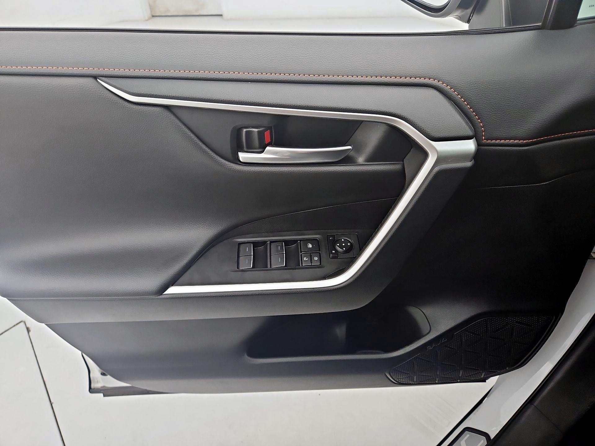 Thumbnail: 2024 Toyota RAV4 - 12