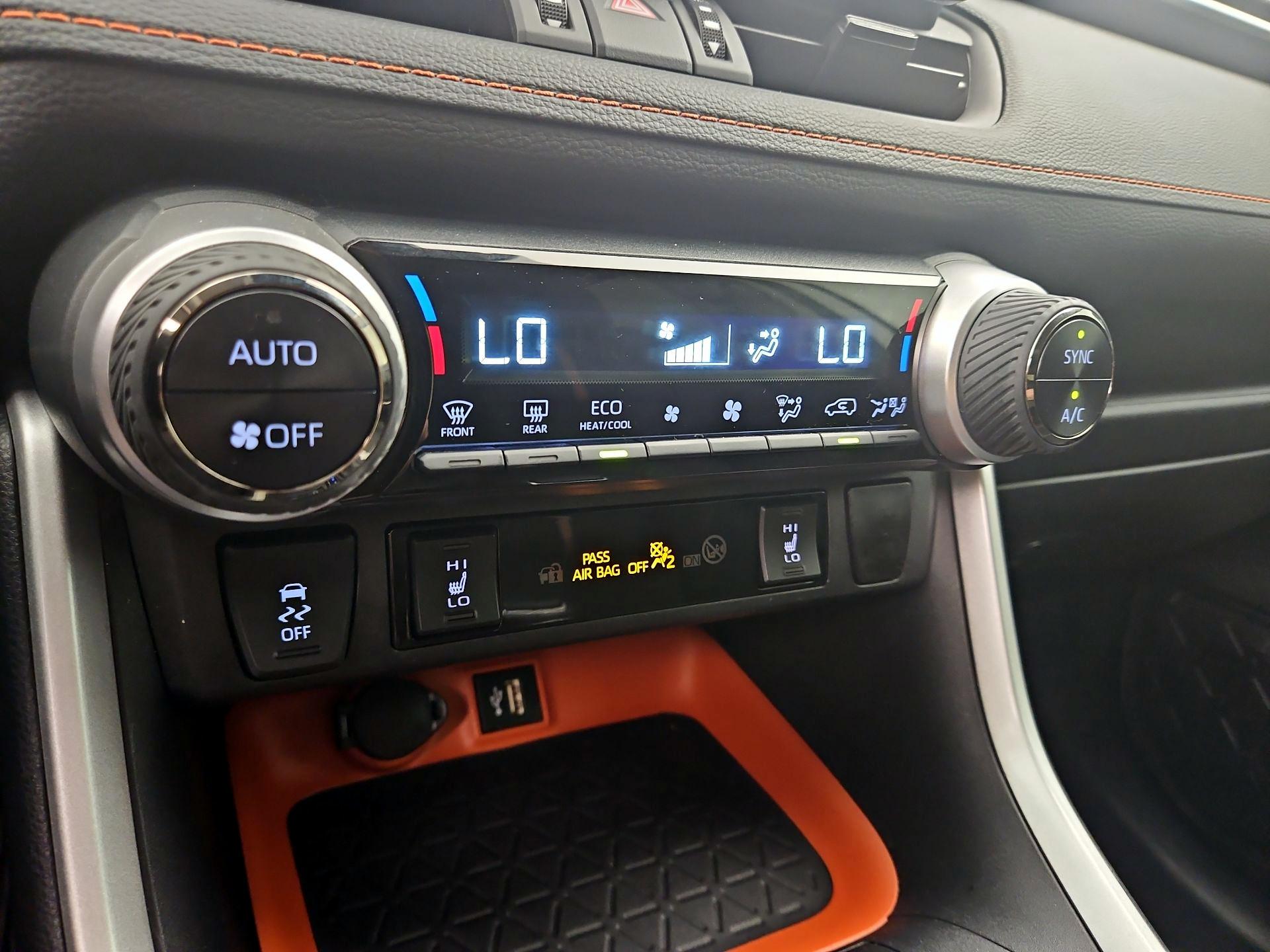 Thumbnail: 2024 Toyota RAV4 - 17