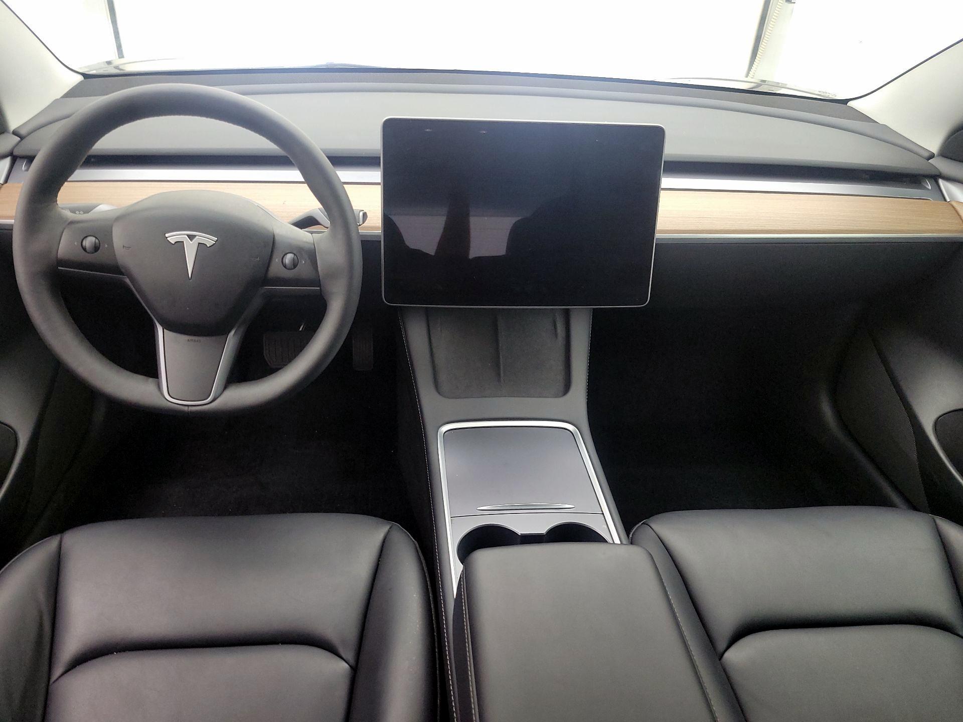 Thumbnail: 2023 Tesla Model 3 - 9