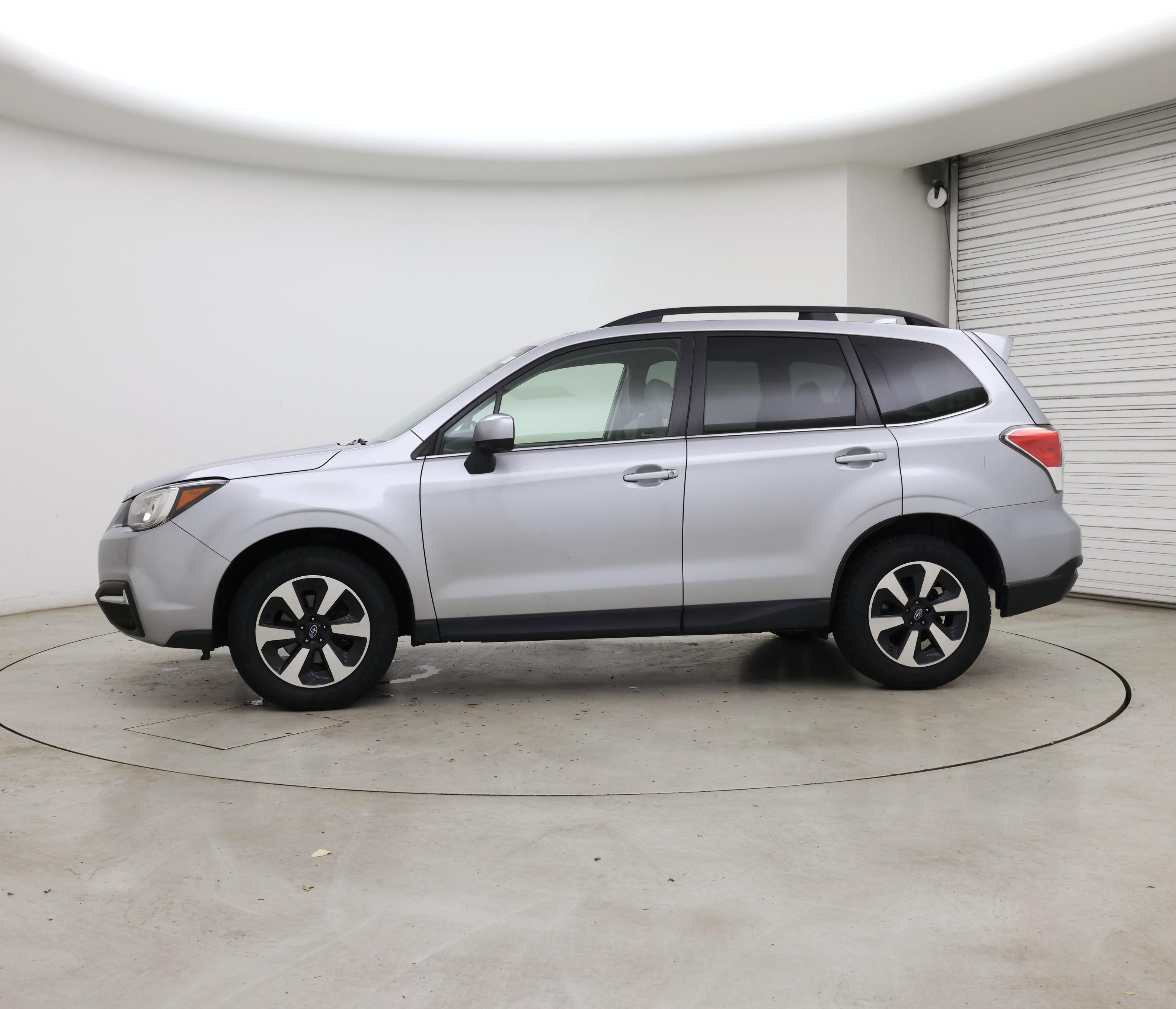 Thumbnail: 2018 Subaru Forester - 3