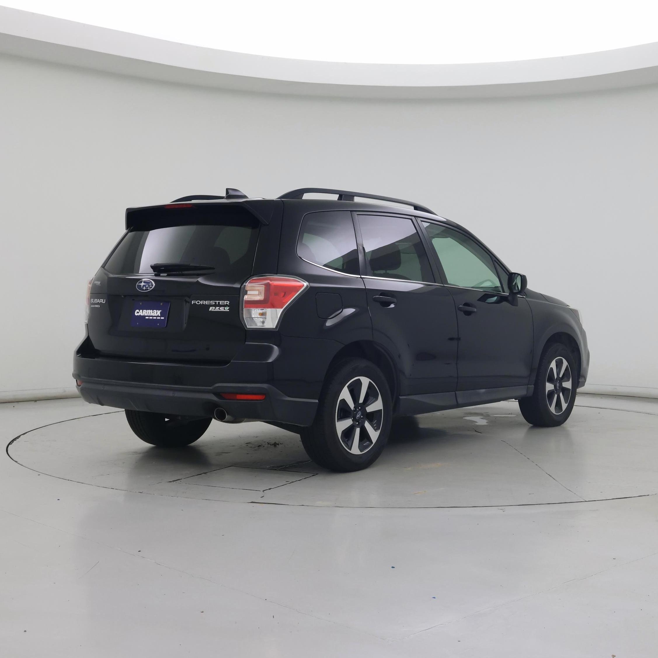 Thumbnail: 2017 Subaru Forester - 8